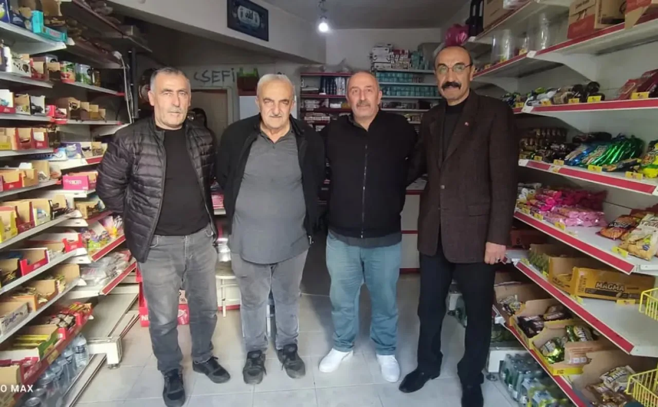 MHP Elmadağ İlçe Teşkilatından Yerel Esnafa Ziyaret MHP Elmadağ İlçe Teşkilatından Yerel Esnafa Ziyaret