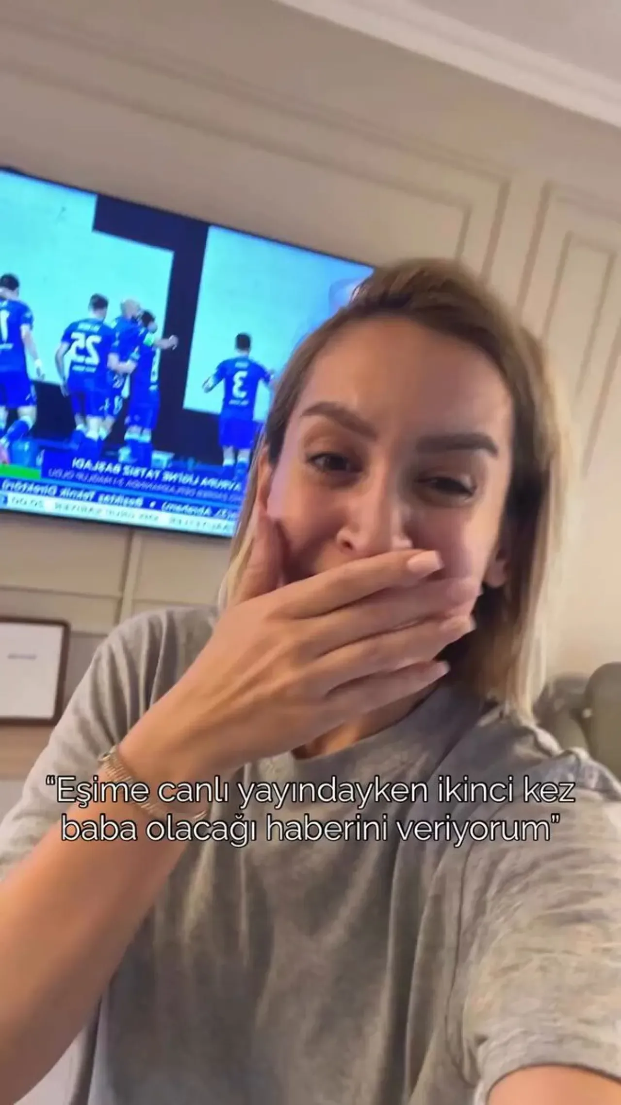 Televizyon Ekranlarında Mutlu Haber: Spor Sunucusu Gürler Akgün Baba Olacak Televizyon Ekranlarında Mutlu Haber: Spor Sunucusu Gürler Akgün Baba Olacak