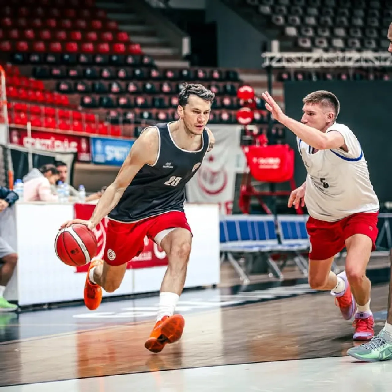 Gaziantep Basketbol Takımı, Fenerbahçe Koleji Maçına Hazırlanıyor Gaziantep Basketbol Takımı, Fenerbahçe Koleji Maçına Hazırlanıyor
