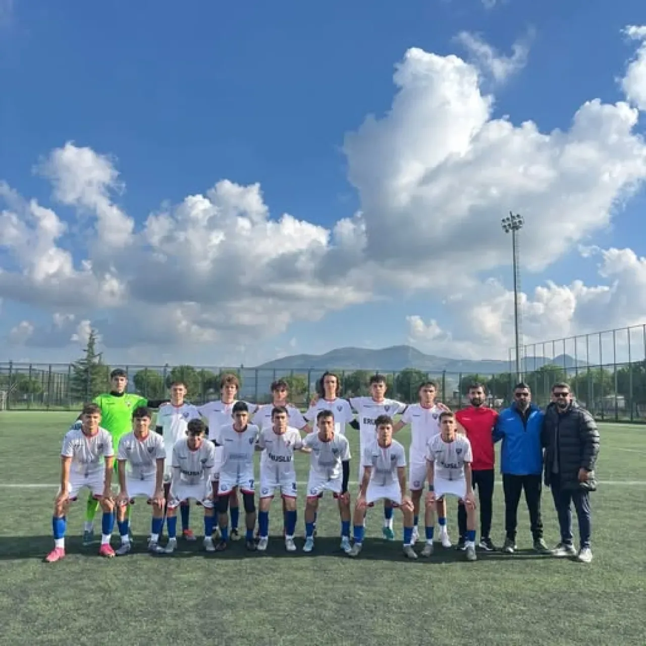 Mustafakemalpaşaspor U18 Takımı, Hazırlık Maçında Galip Geldi Mustafakemalpaşaspor U18 Takımı, Hazırlık Maçında Galip Geldi