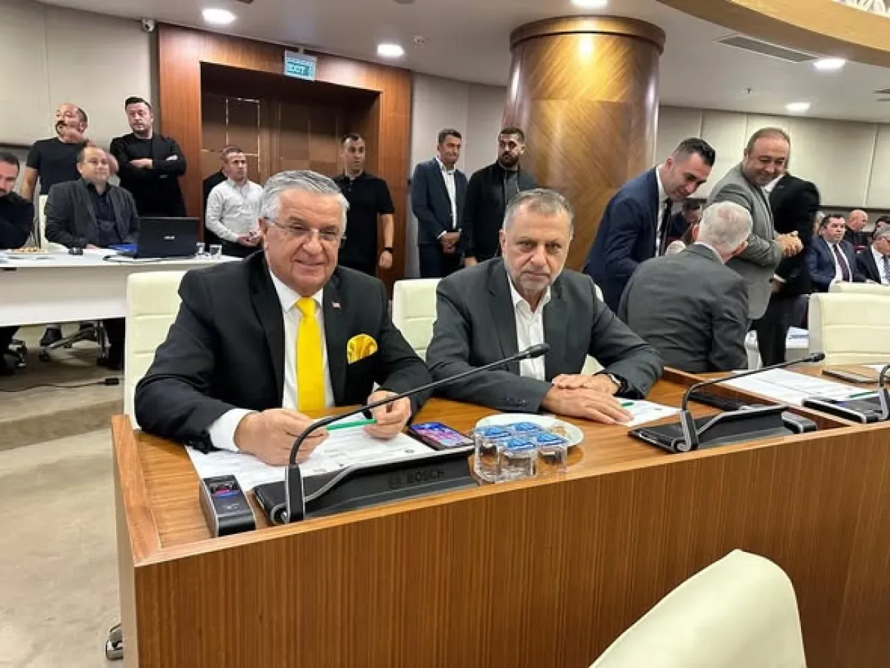 Kemer Belediye Başkanı Necati Topaloğlu, Antalya Büyükşehir Meclisi Toplantısına Katıldı Kemer Belediye Başkanı Necati Topaloğlu, Antalya Büyükşehir Meclisi Toplantısına Katıldı