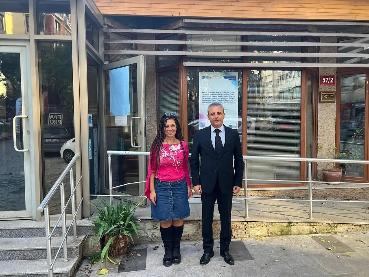 Kadıköy Kaymakamı Pamuk, Fenerbahçe Mahallesi'nde Muhtarı Ziyaret Etti Kadıköy Kaymakamı Pamuk, Fenerbahçe Mahallesi'nde Muhtarı Ziyaret Etti