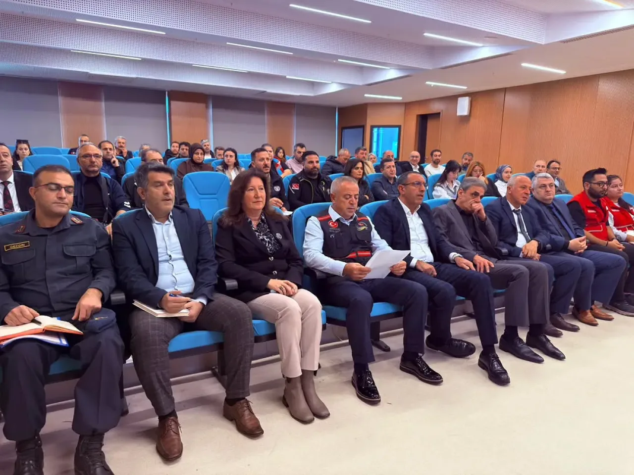 Çekmeköy'de Afet Hazırlıkları Masaya Yatırıldı Çekmeköy'de Afet Hazırlıkları Masaya Yatırıldı
