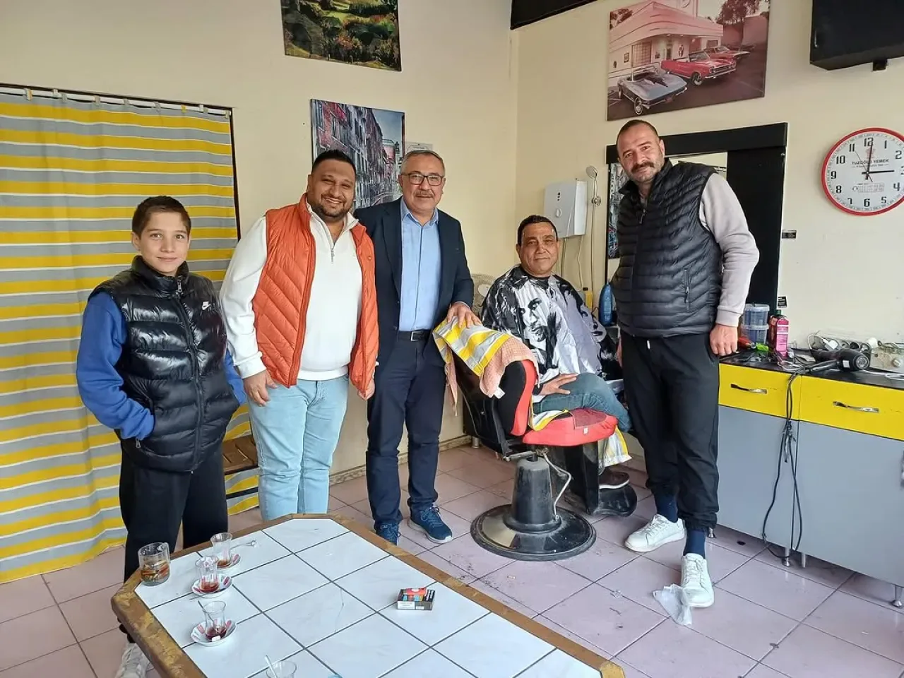 AK Parti Şereflikoçhisar İlçe Başkanı Levent Sarıkaya'dan Esnafa Ziyaret AK Parti Şereflikoçhisar İlçe Başkanı Levent Sarıkaya'dan Esnafa Ziyaret