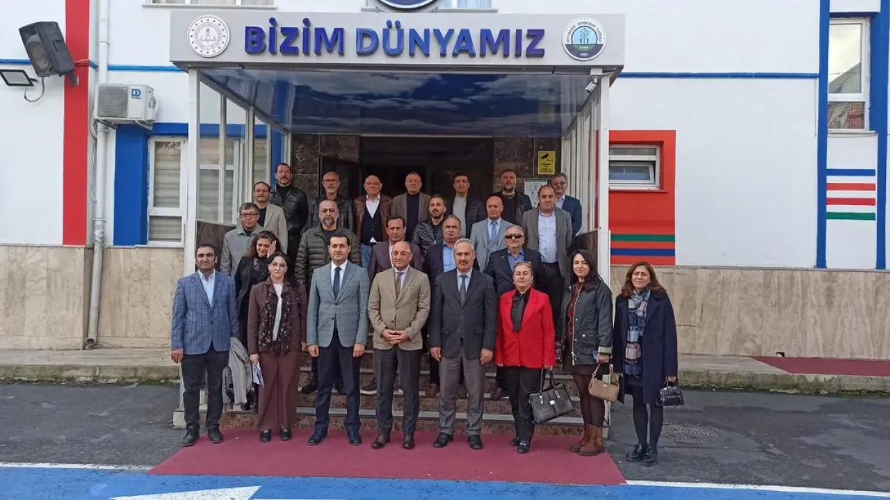 Beylikdüzü'nde Eğitim Yöneticileri Bir Araya Geldi Beylikdüzü'nde Eğitim Yöneticileri Bir Araya Geldi