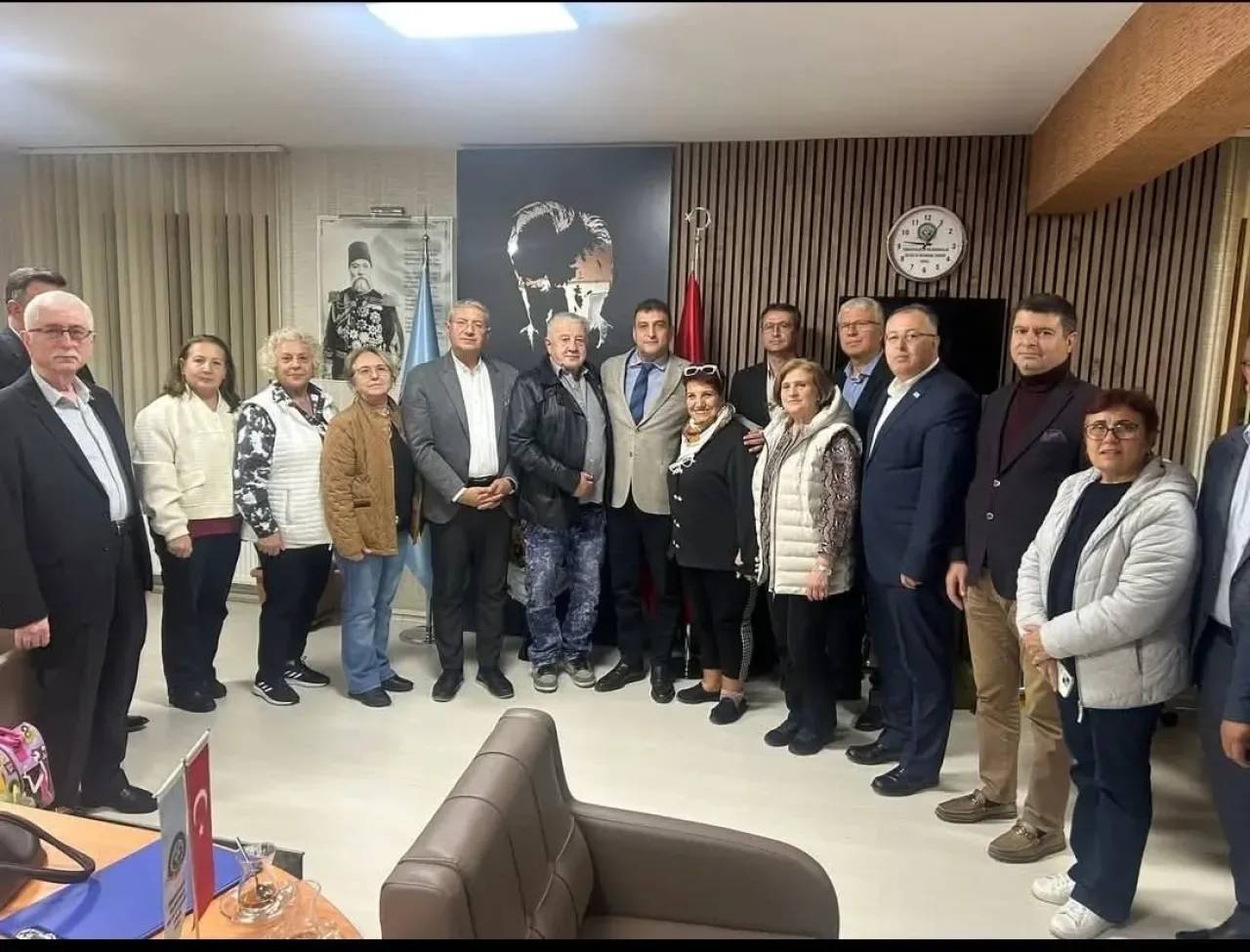 MHP Bursa İl Başkanı Muhammet Tekin, Sivil Toplum Kuruluşlarıyla Buluşuyor MHP Bursa İl Başkanı Muhammet Tekin, Sivil Toplum Kuruluşlarıyla Buluşuyor