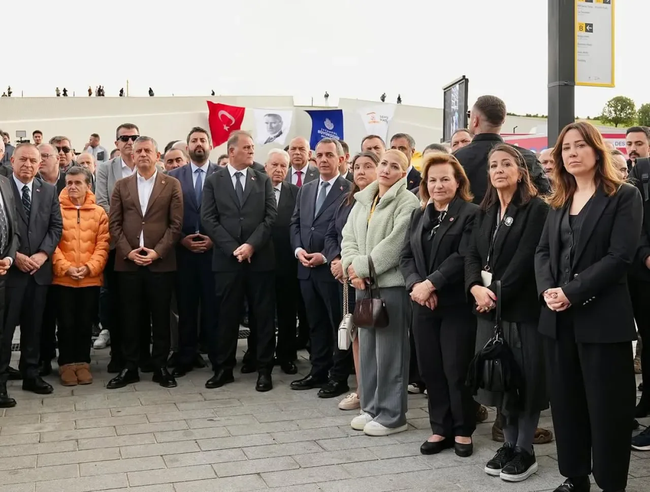 İBB'den Dev Yatırım: Kabataş Meydanı ve Transfer Merkezi'nin İkinci Etap Açılışı Yapıldı İBB'den Dev Yatırım: Kabataş Meydanı ve Transfer Merkezi'nin İkinci Etap Açılışı Yapıldı
