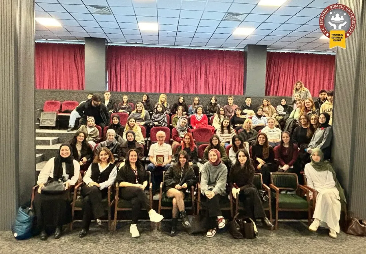 İstanbul Rumeli Üniversitesi'nde Meme Kanseri Farkındalık Söyleşisi Düzenlendi İstanbul Rumeli Üniversitesi'nde Meme Kanseri Farkındalık Söyleşisi Düzenlendi