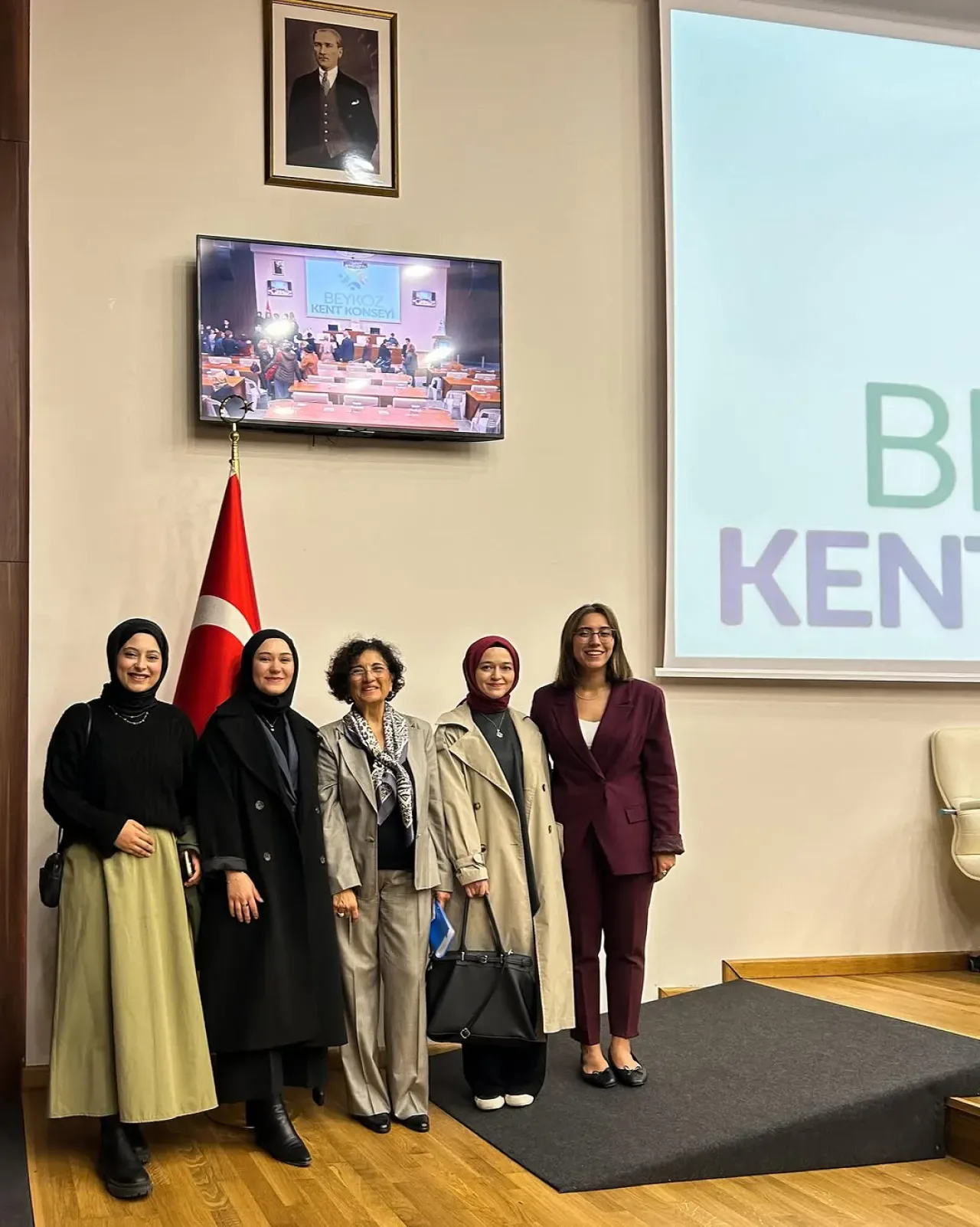 Yeşilay Beykoz, Beykoz Kent Konseyi Kadın Meclisi ile İş Birliğini Güçlendiriyor Yeşilay Beykoz, Beykoz Kent Konseyi Kadın Meclisi ile İş Birliğini Güçlendiriyor