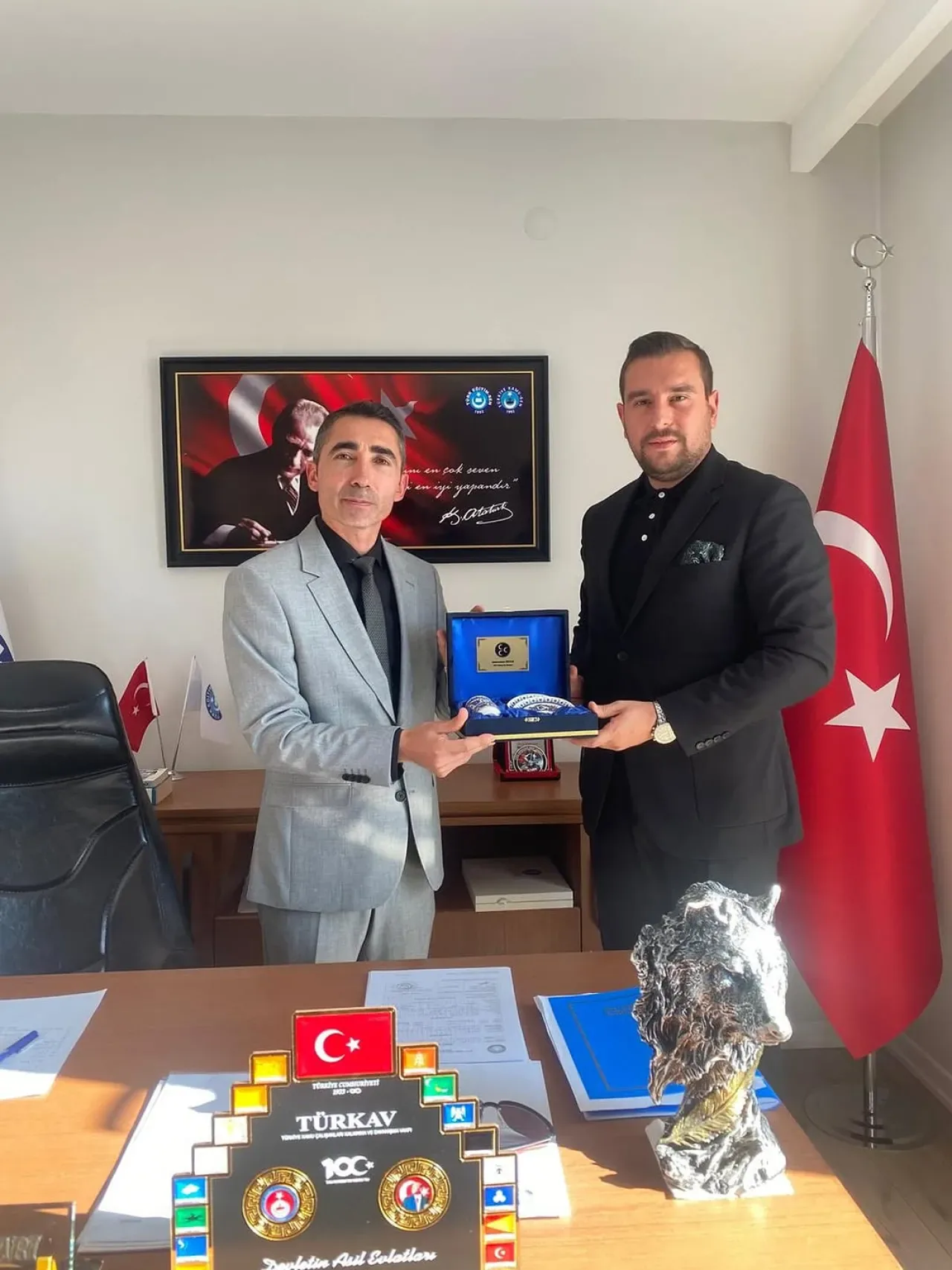 MHP Gölbaşı İlçe Başkanı Abdurrahman Özçelik, Türk Eğitim Sen Ziyaretinde Bulundu MHP Gölbaşı İlçe Başkanı Abdurrahman Özçelik, Türk Eğitim Sen Ziyaretinde Bulundu