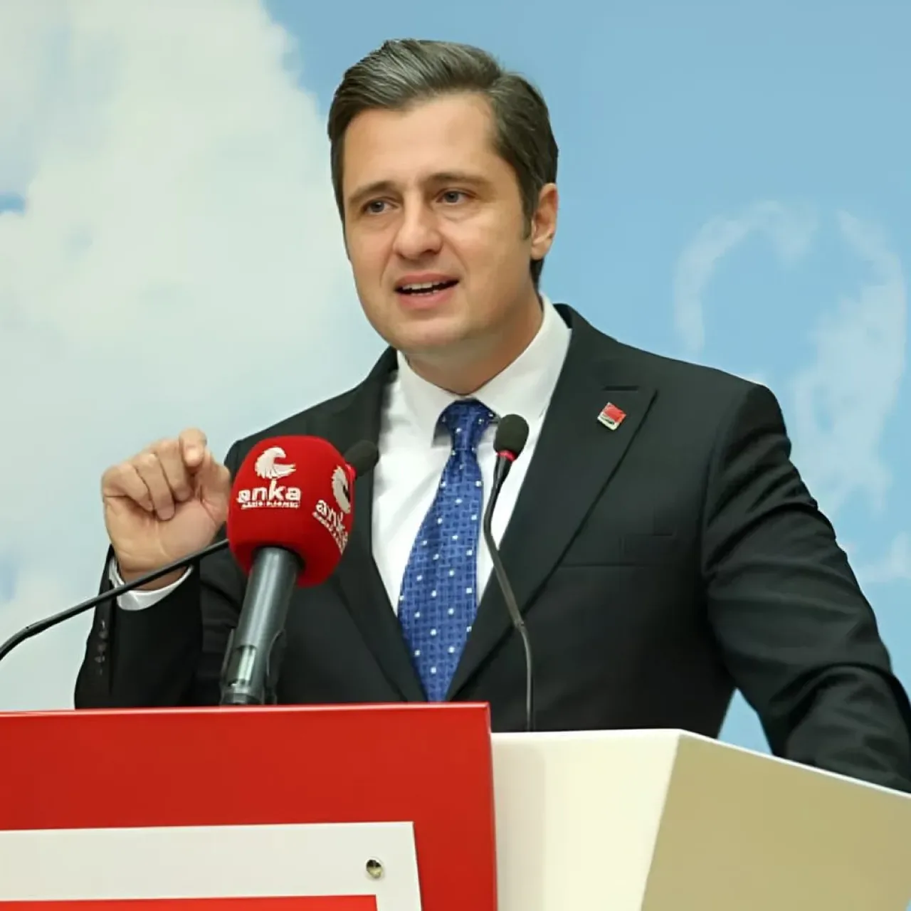 CHP Sözcüsü Yücel'den İmamoğlu'na Destek Mesajı: Halkın Desteği Artıyor CHP Sözcüsü Yücel'den İmamoğlu'na Destek Mesajı: Halkın Desteği Artıyor