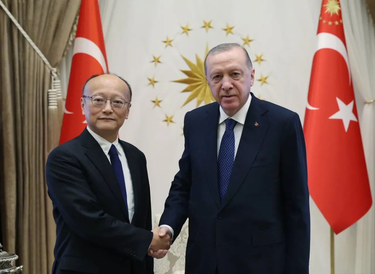 Başkan Erdoğan, Asya Kalkınma Bankası Başkanı Masato Kanda'yı Kabul Etti Başkan Erdoğan, Asya Kalkınma Bankası Başkanı Masato Kanda'yı Kabul Etti