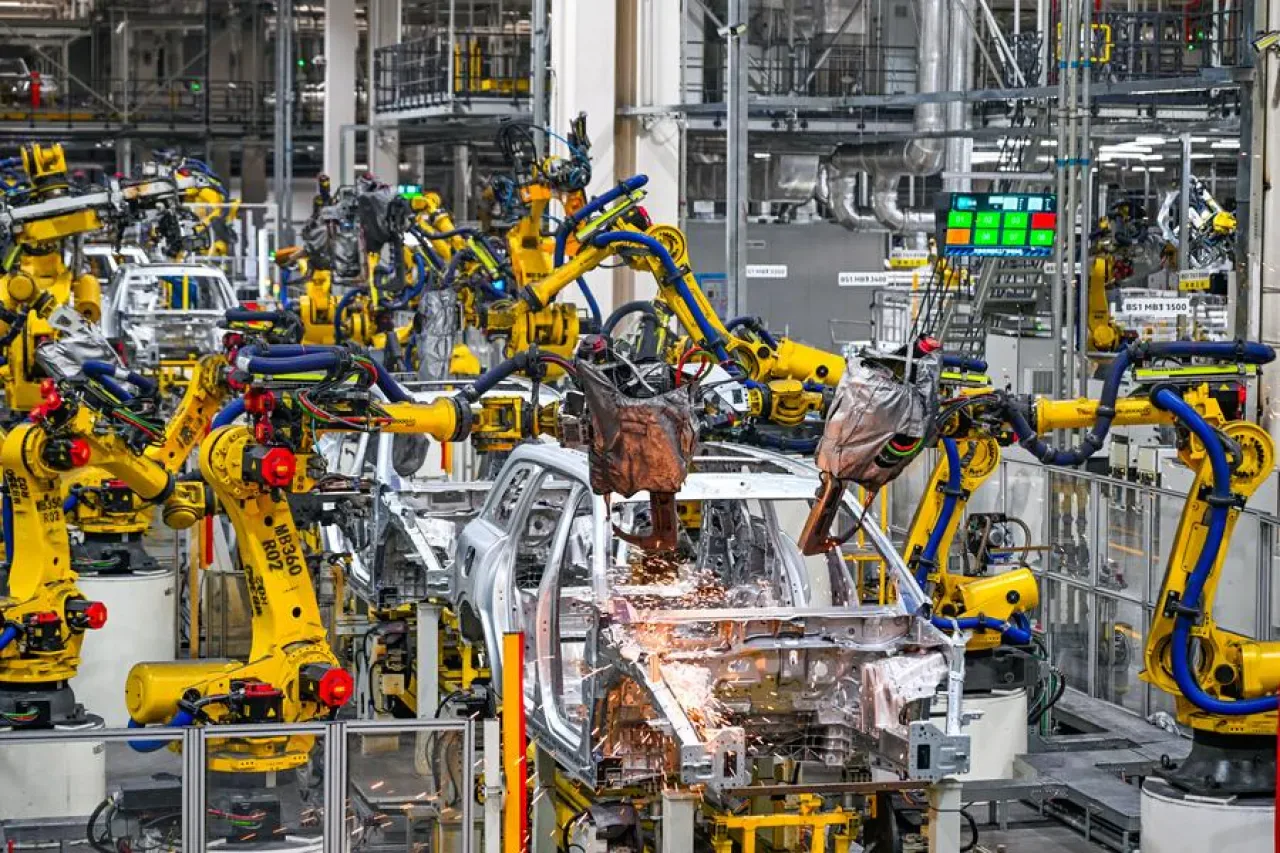 Çin'de Robot Üretiminde Rekor Artış: 2025'in İlk 9 Ayında 595 Bin Endüstriyel Robot Çin'de Robot Üretiminde Rekor Artış: 2025'in İlk 9 Ayında 595 Bin Endüstriyel Robot