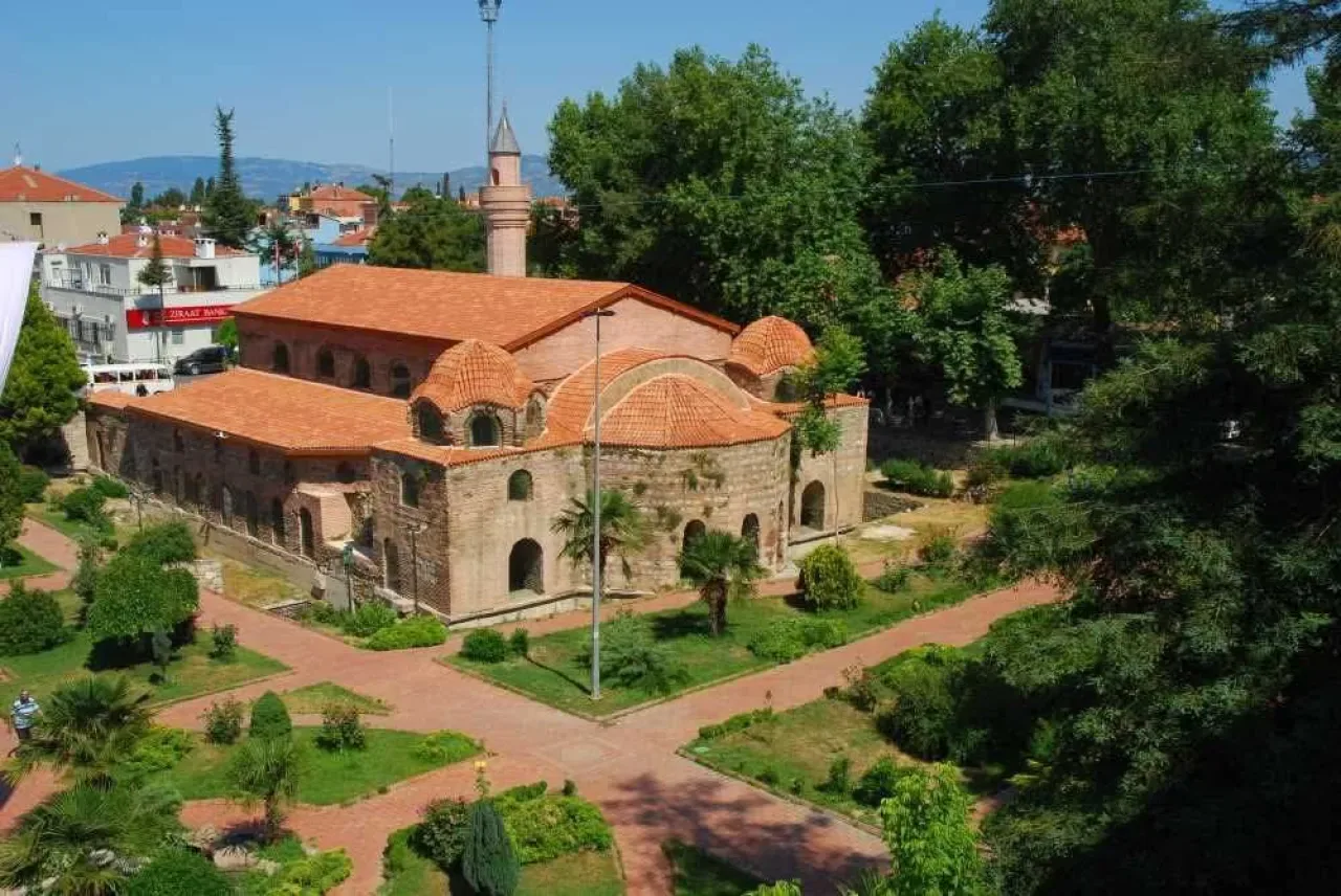 Yüksel Selçuk Türkoğlu, İznik'teki Tarihi Ayasofya Orhan Camii'nde Cuma Mesajı Verdi Yüksel Selçuk Türkoğlu, İznik'teki Tarihi Ayasofya Orhan Camii'nde Cuma Mesajı Verdi