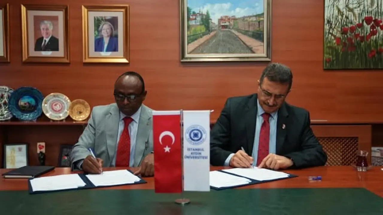 İstanbul Aydın Üniversitesi ve Amoud University Arasında Akademik ve Kültürel İş Birliği İstanbul Aydın Üniversitesi ve Amoud University Arasında Akademik ve Kültürel İş Birliği