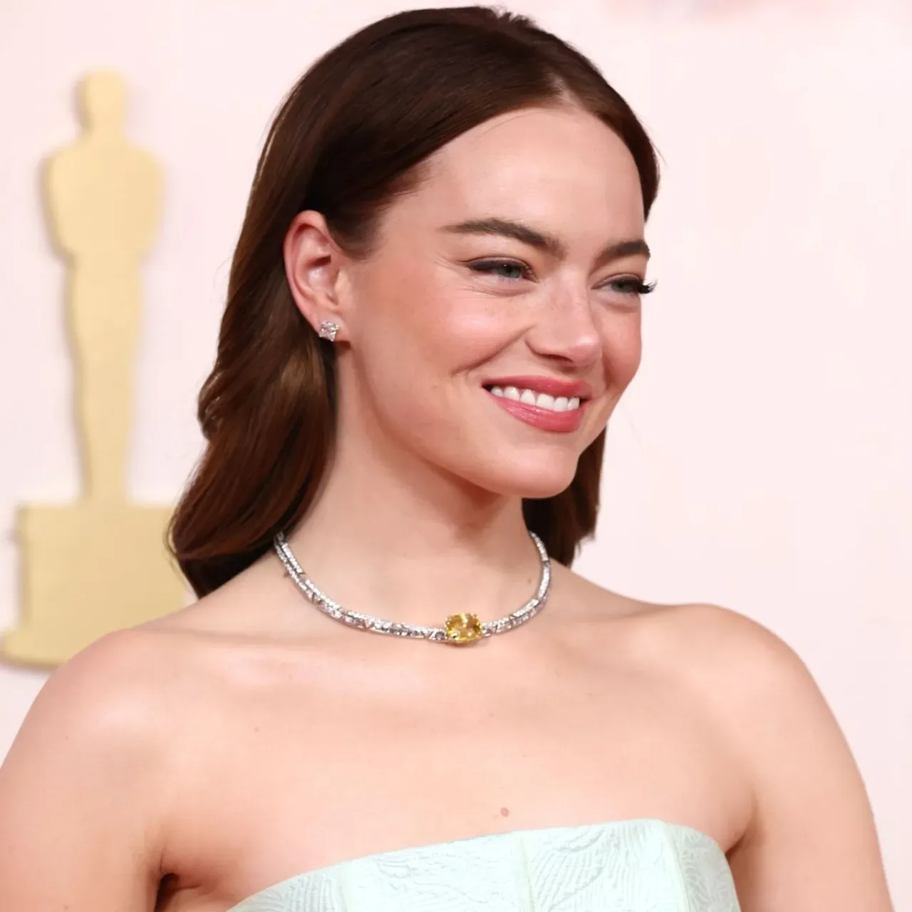 Emma Stone, Bilimsel Ölçümlerle Dünyanın En Güzel Kadını Seçildi Emma Stone, Bilimsel Ölçümlerle Dünyanın En Güzel Kadını Seçildi