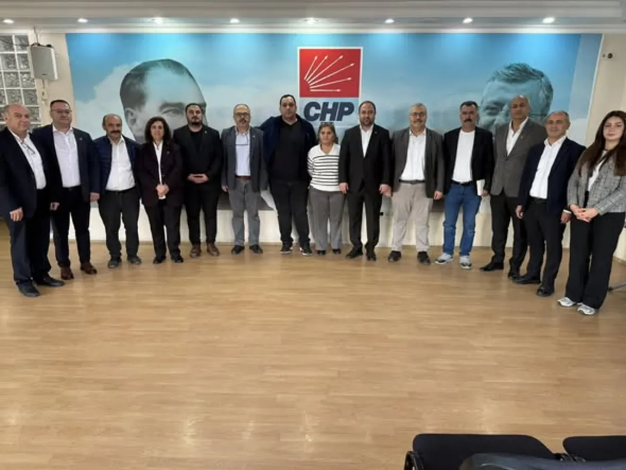 CHP Avcılar İlçe Başkanlığı'na Tokatlı Derneklerden Ziyaret CHP Avcılar İlçe Başkanlığı'na Tokatlı Derneklerden Ziyaret