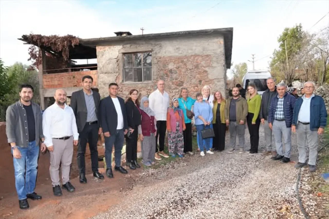 Alanya Belediyesi Yatalak Vatandaş İçin Yeni Yuva Oluşturdu Alanya Belediyesi Yatalak Vatandaş İçin Yeni Yuva Oluşturdu