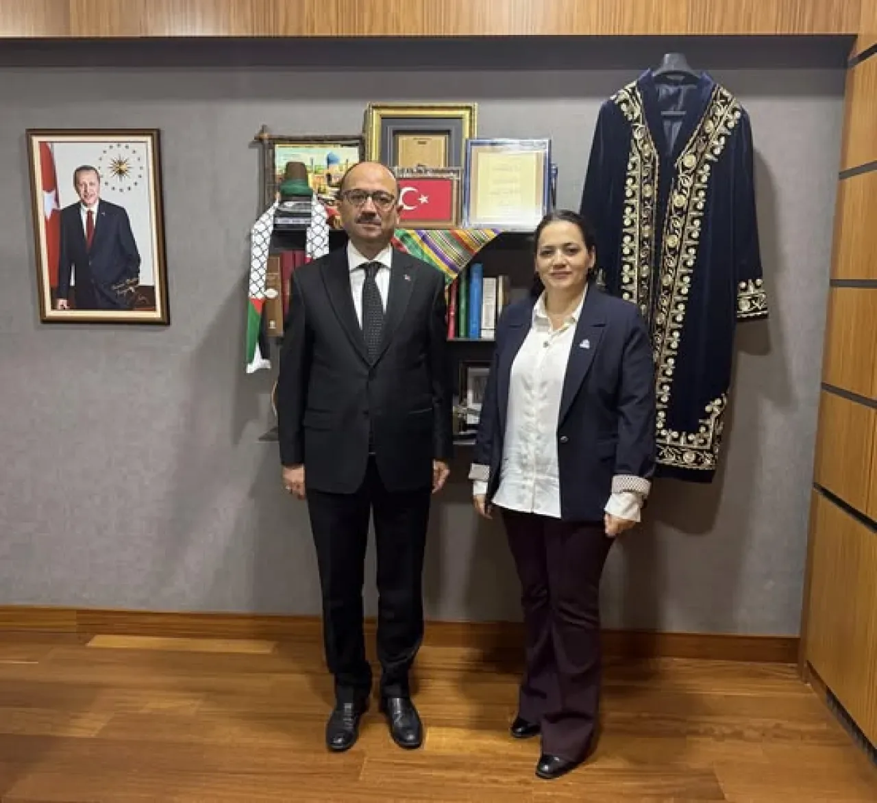 AK Partili Mesten'den DAĞDER Başkanı'na Ziyaret AK Partili Mesten'den DAĞDER Başkanı'na Ziyaret