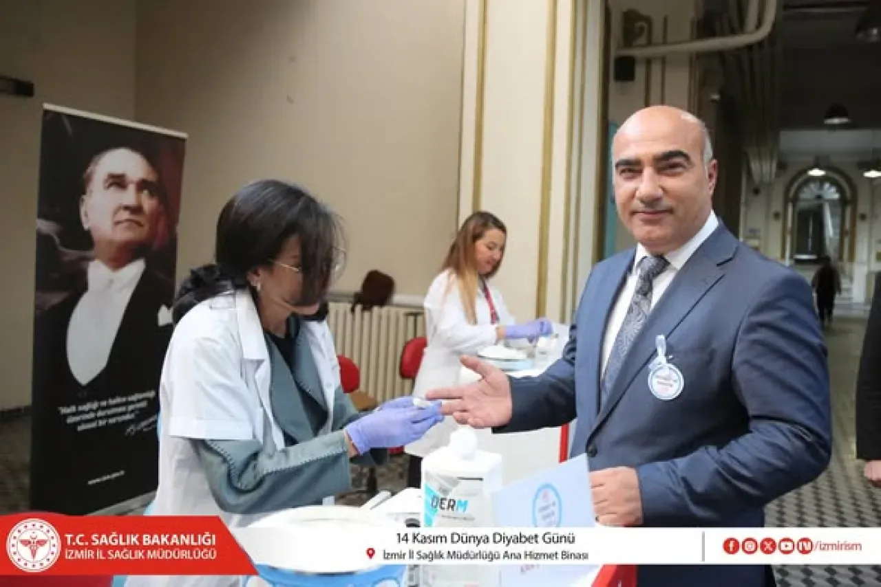 14 Kasım Dünya Diyabet Günü'nde İzmir'de Sağlık Taraması 14 Kasım Dünya Diyabet Günü'nde İzmir'de Sağlık Taraması