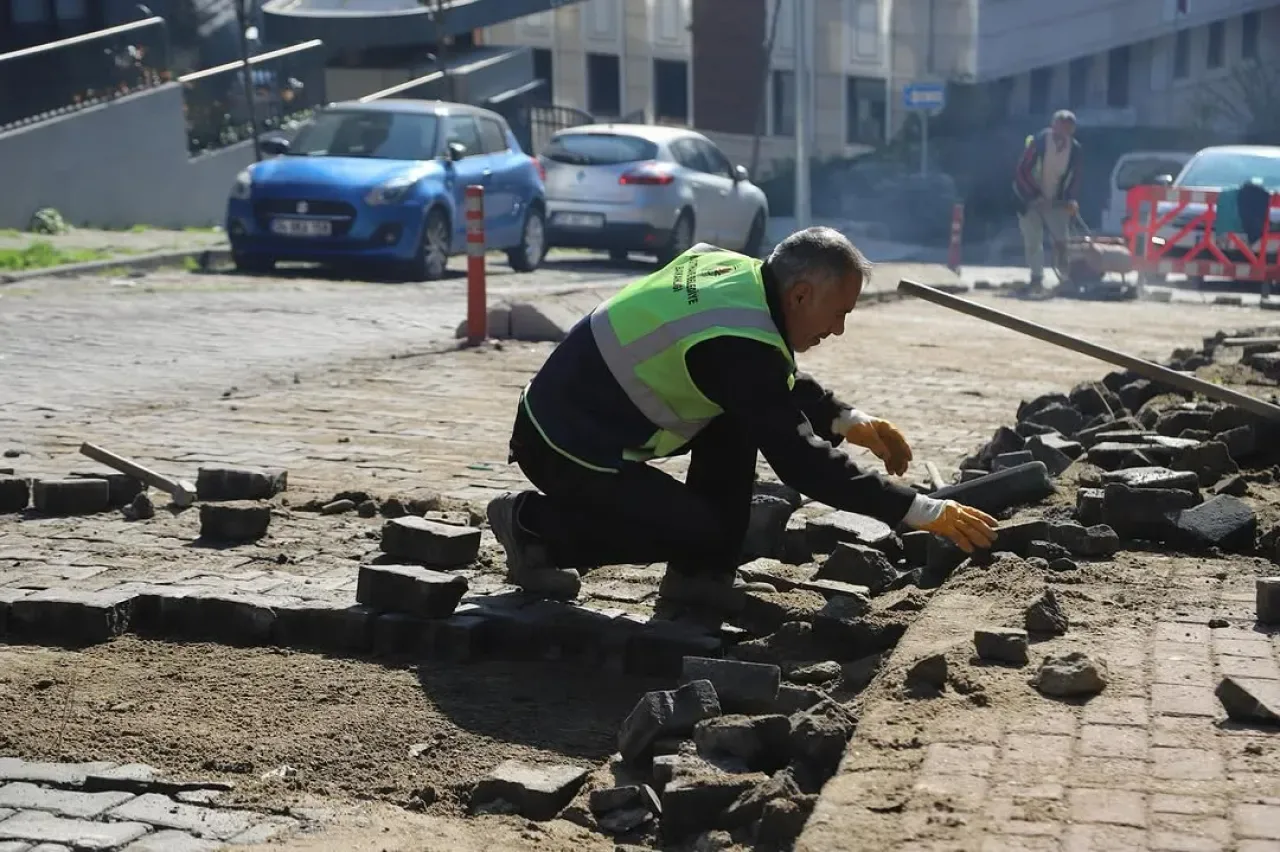 Kâğıthane'de Ulaşım Ağı Güçlendiriliyor: Tuna Caddesi'nde Yol Çalışması Kâğıthane'de Ulaşım Ağı Güçlendiriliyor: Tuna Caddesi'nde Yol Çalışması