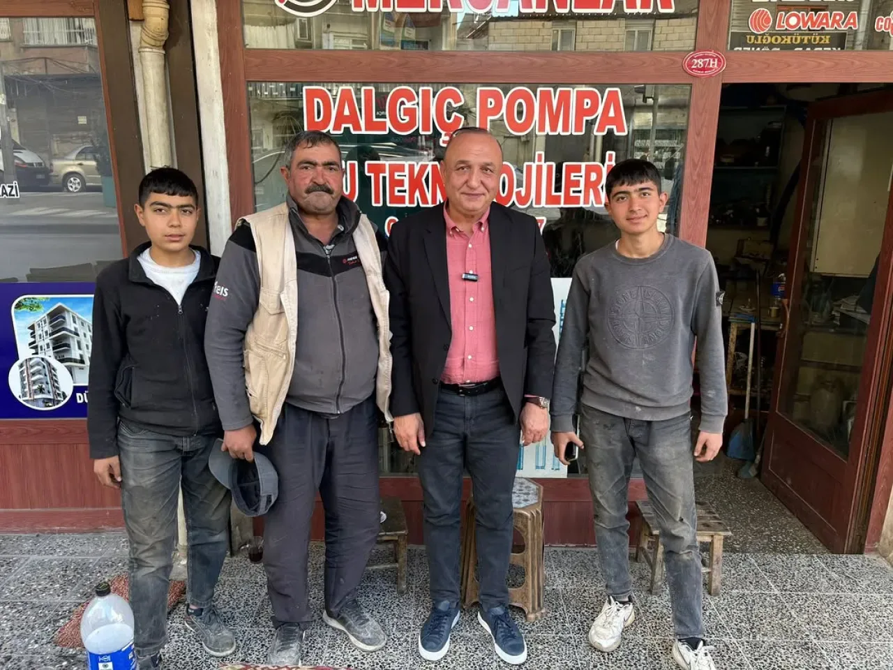 Gaziantep Milletvekili Melih Meriç'ten Şehreküstü Mahallesi'ne Ziyaret Gaziantep Milletvekili Melih Meriç'ten Şehreküstü Mahallesi'ne Ziyaret