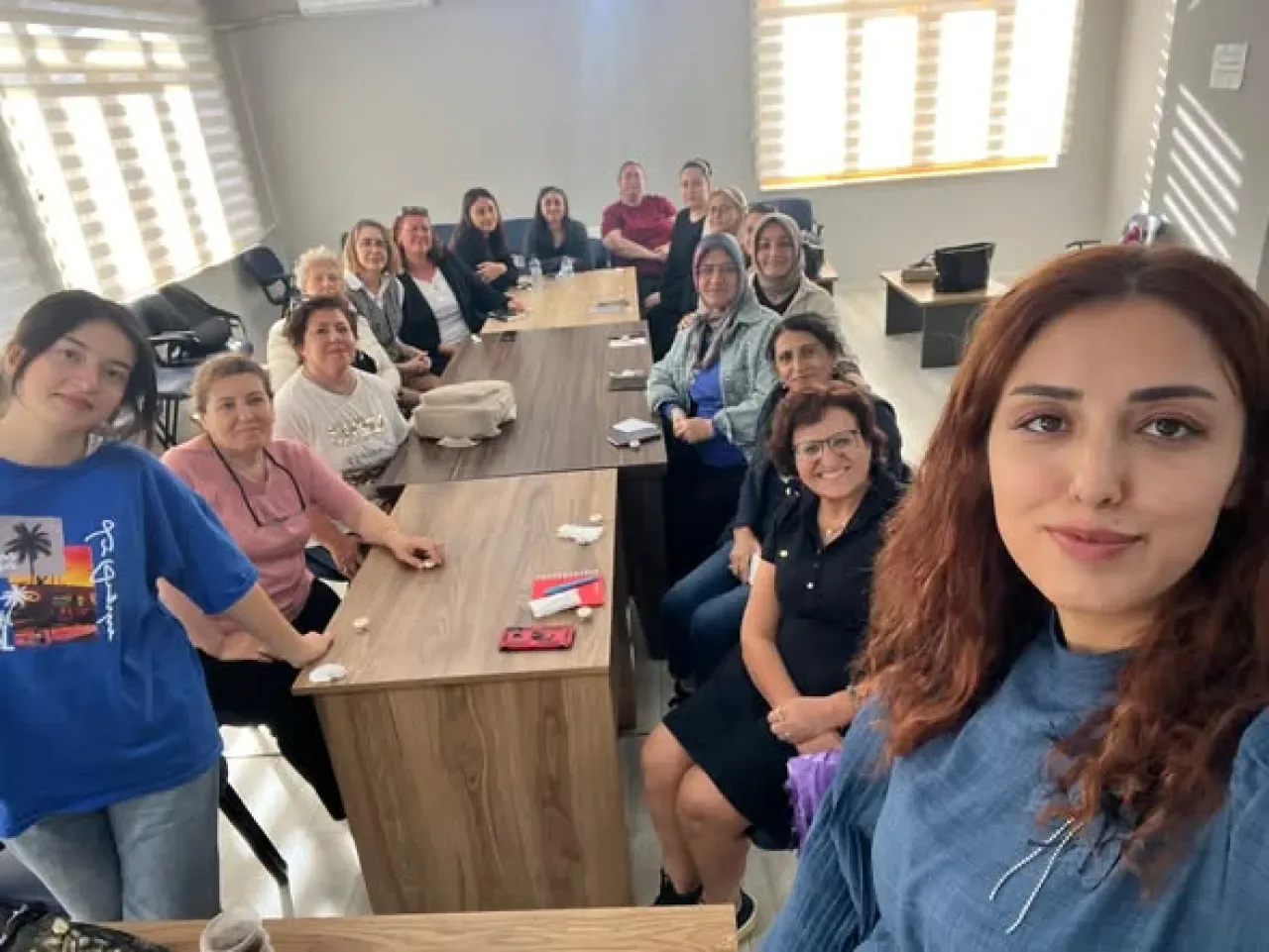Edremit'te Doğal Kantaron Merhemi Atölyesi Edremit'te Doğal Kantaron Merhemi Atölyesi