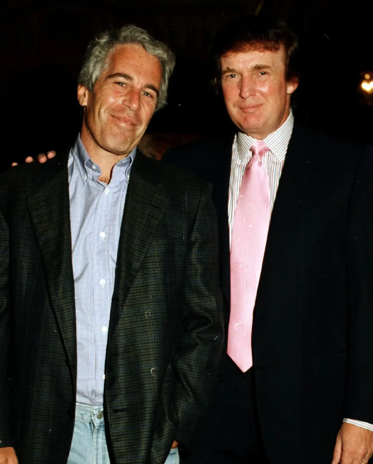 ABD Başkanı Trump'tan Epstein Açıklaması: "Demokratların Sorunu" ABD Başkanı Trump'tan Epstein Açıklaması: "Demokratların Sorunu"