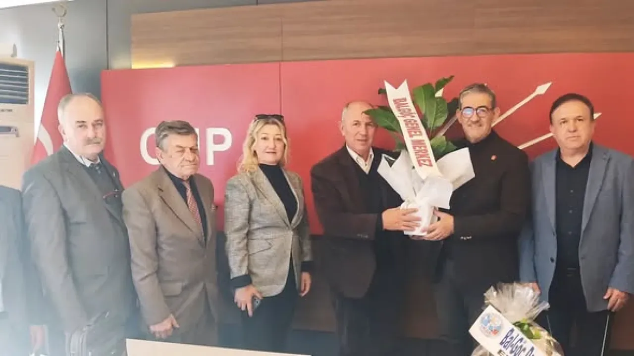 Balgöç Derneği, CHP Balıkesir İl Başkanlığını Ziyaret Etti Balgöç Derneği, CHP Balıkesir İl Başkanlığını Ziyaret Etti