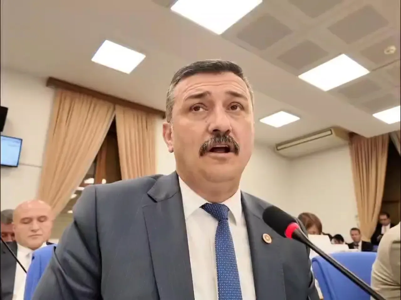 İYİ Parti Bursa İl Başkanı, Bakanlık Bütçe Görüşmelerinde Çalışanların Sorunlarını Dile Getirdi İYİ Parti Bursa İl Başkanı, Bakanlık Bütçe Görüşmelerinde Çalışanların Sorunlarını Dile Getirdi