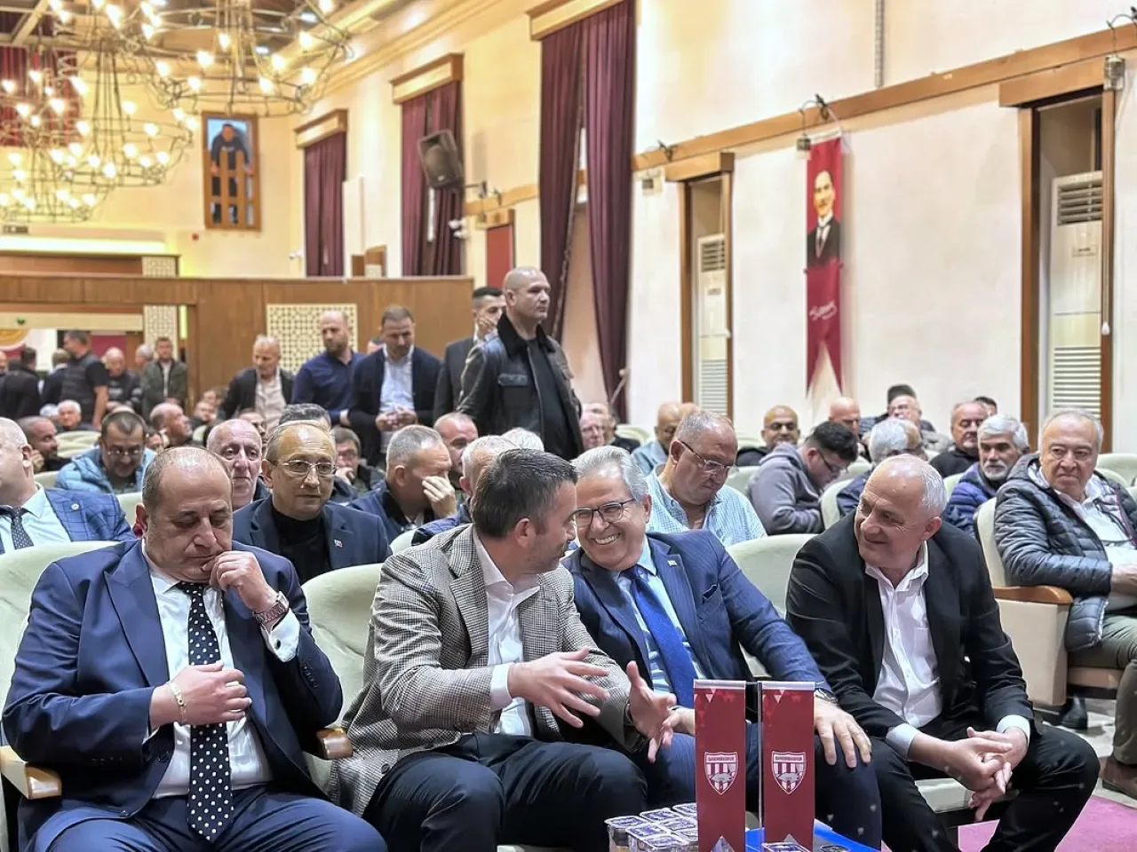 Bandırma Belediyesi, Bandırmaspor'un Yeni Yönetimini Destekleyeceğini Açıkladı Bandırma Belediyesi, Bandırmaspor'un Yeni Yönetimini Destekleyeceğini Açıkladı