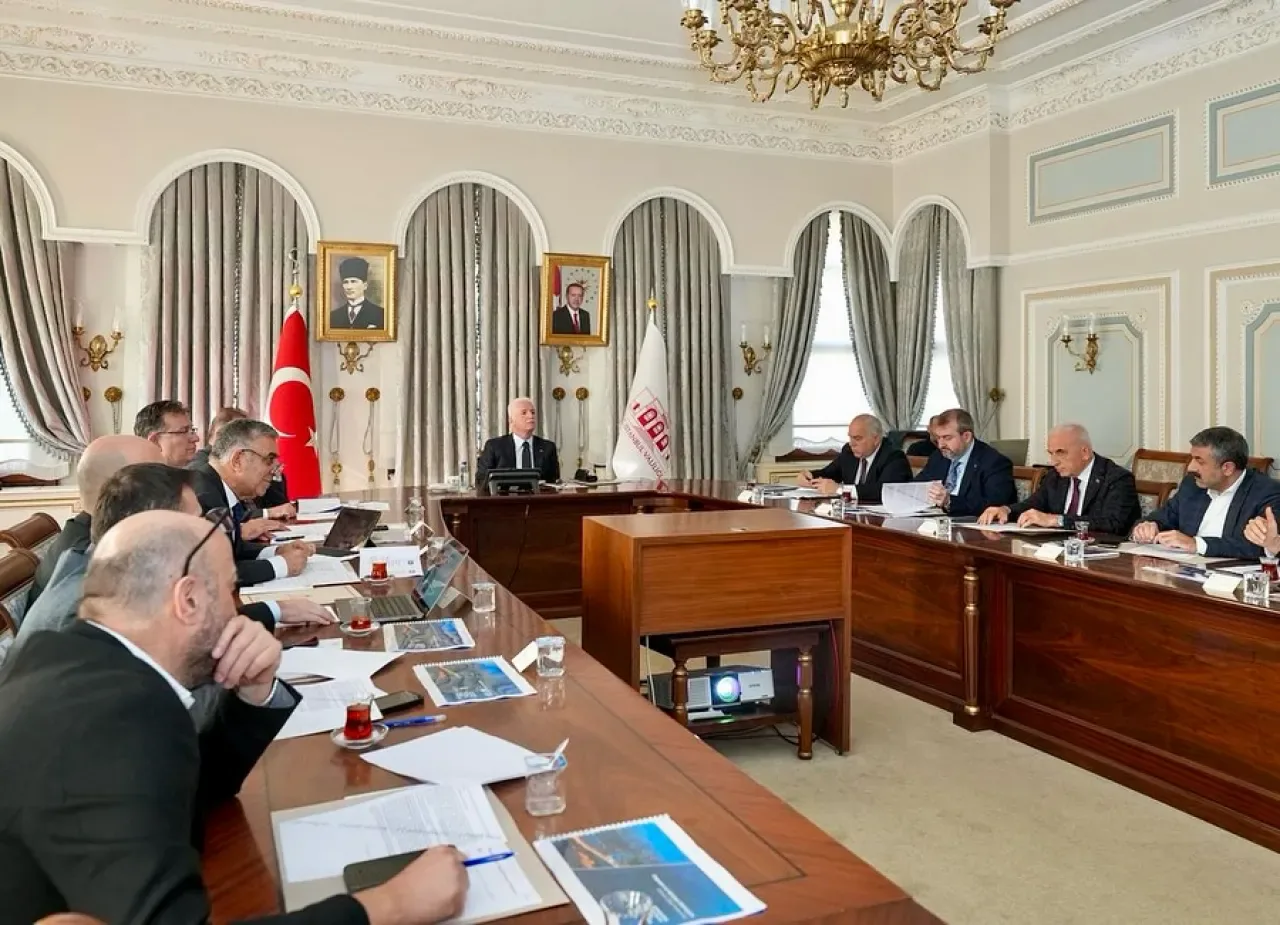 İstanbul'da Kentsel Dönüşüm Çalışmaları Masaya Yatırıldı İstanbul'da Kentsel Dönüşüm Çalışmaları Masaya Yatırıldı