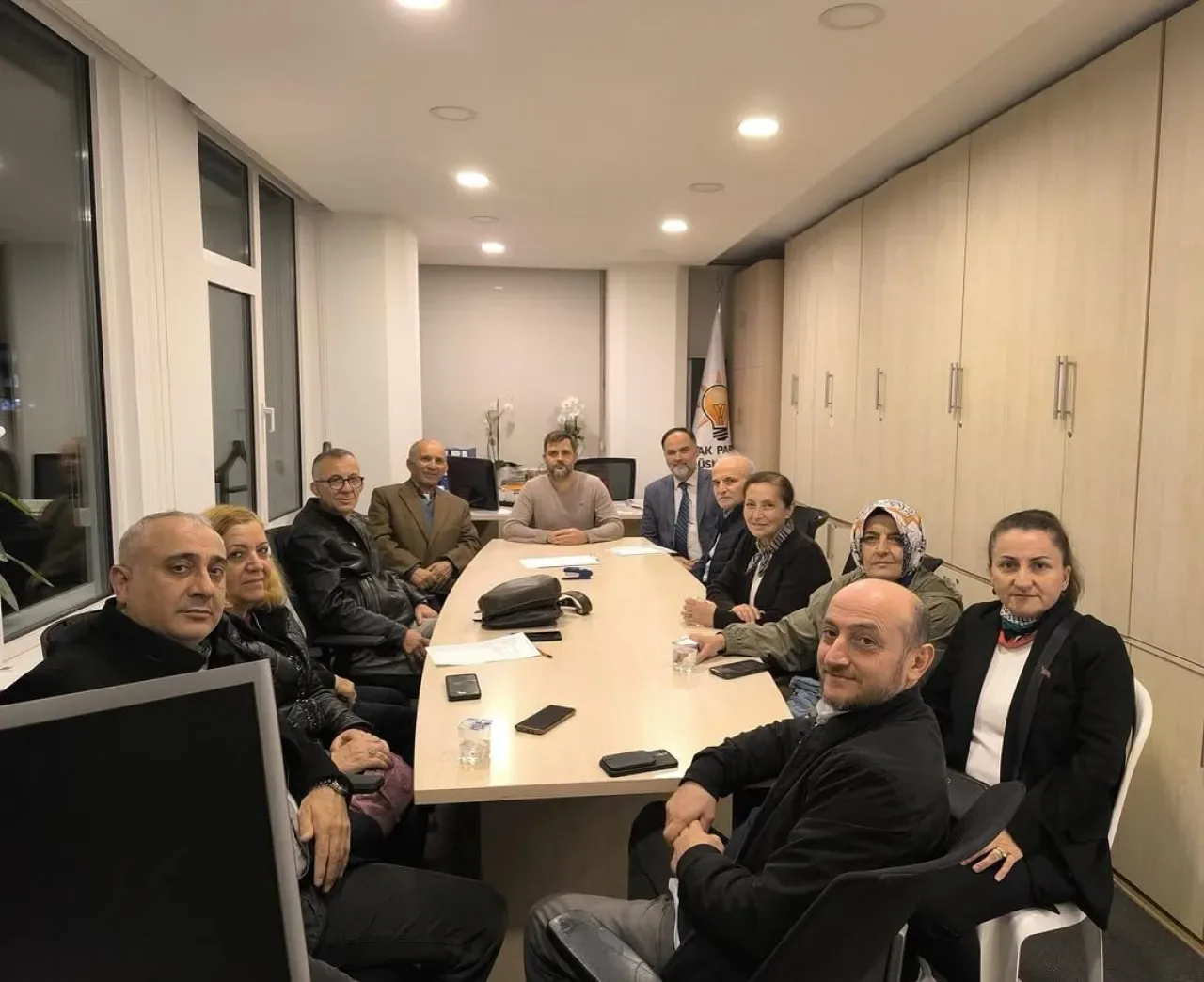 AK Parti Üsküdar'da İcadiye Mahallesi İçin Yeni Dönem Çalışmaları Başladı AK Parti Üsküdar'da İcadiye Mahallesi İçin Yeni Dönem Çalışmaları Başladı