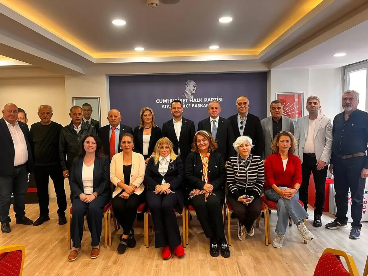 CHP Ataşehir İlçe Başkanlığı'na İYİ Parti'den Ziyaret CHP Ataşehir İlçe Başkanlığı'na İYİ Parti'den Ziyaret