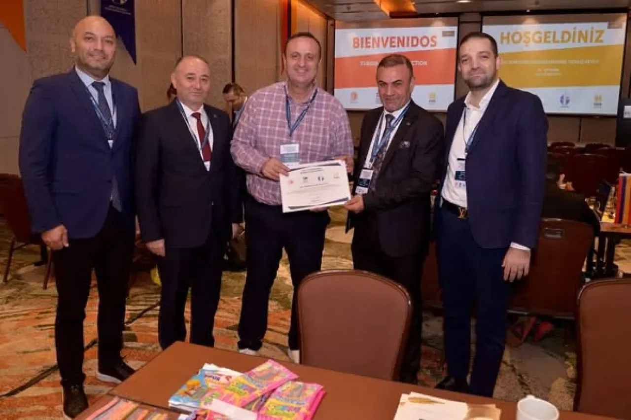 İstanbul İhracatçı Birlikleri Kolombiya'da Ticaret Heyeti Düzenledi İstanbul İhracatçı Birlikleri Kolombiya'da Ticaret Heyeti Düzenledi