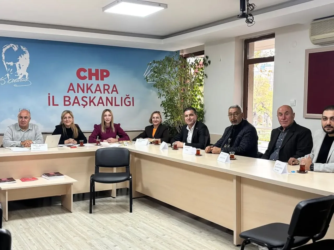 CHP Ankara'da Eğitim Çalışmaları İçin Önemli Toplantı CHP Ankara'da Eğitim Çalışmaları İçin Önemli Toplantı