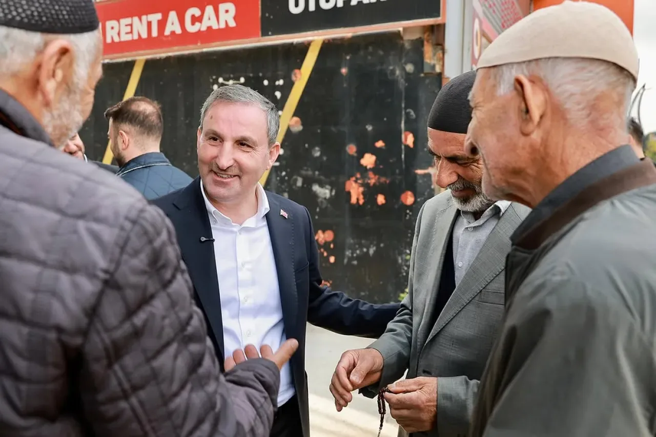 İstanbul Sultanbeyli'de Esnaf ve Hemşehrilerin Samimiyeti Yansıtıldı İstanbul Sultanbeyli'de Esnaf ve Hemşehrilerin Samimiyeti Yansıtıldı