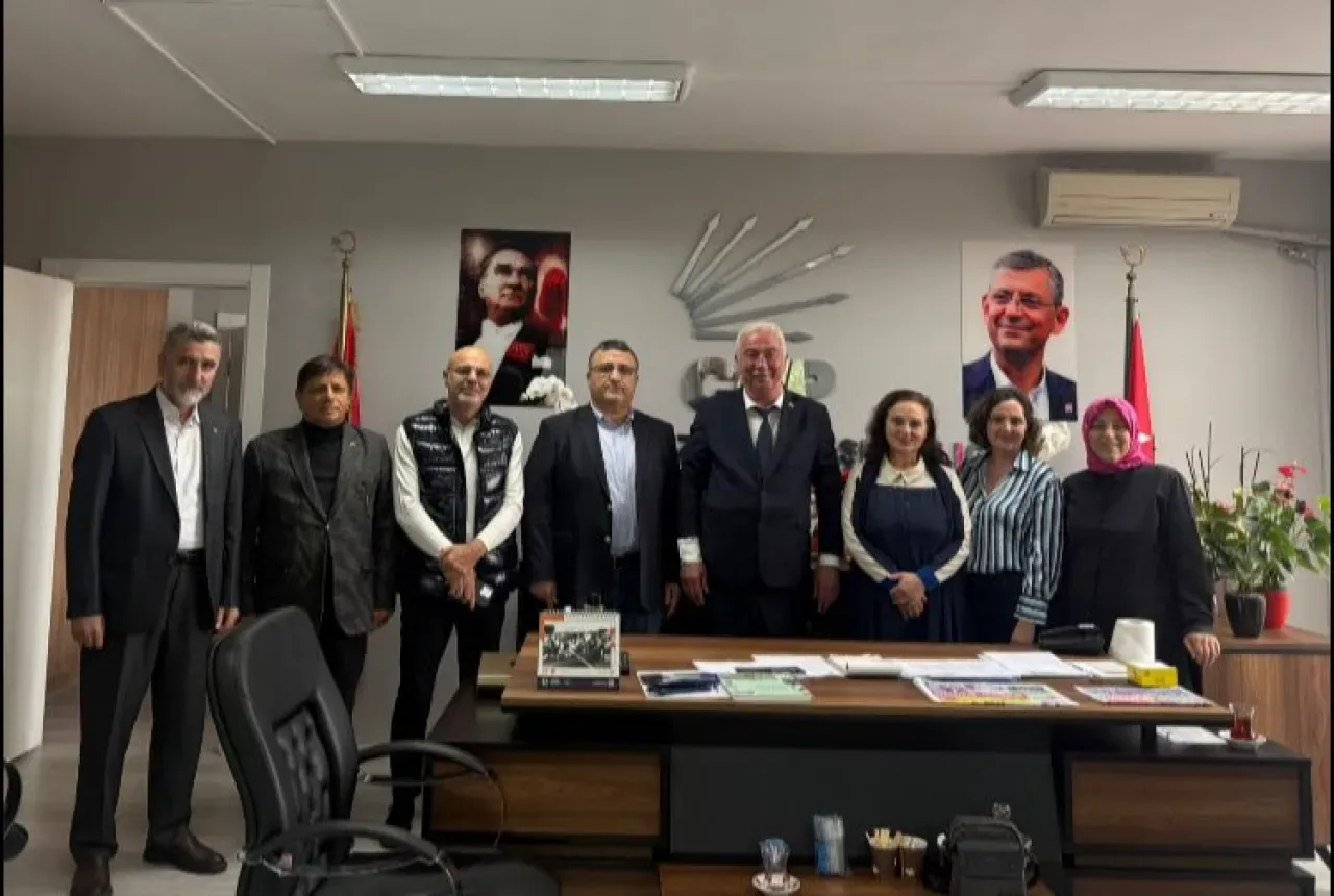 CHP Beykoz İlçe Başkanlığı'na Dernek Ziyareti CHP Beykoz İlçe Başkanlığı'na Dernek Ziyareti