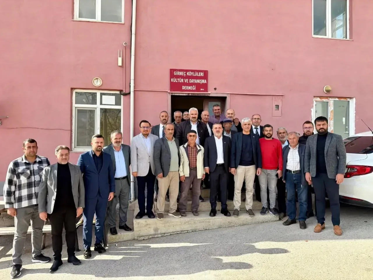AK Parti Sincan Teşkilatı Köy Ziyaretlerinde Buluştu AK Parti Sincan Teşkilatı Köy Ziyaretlerinde Buluştu