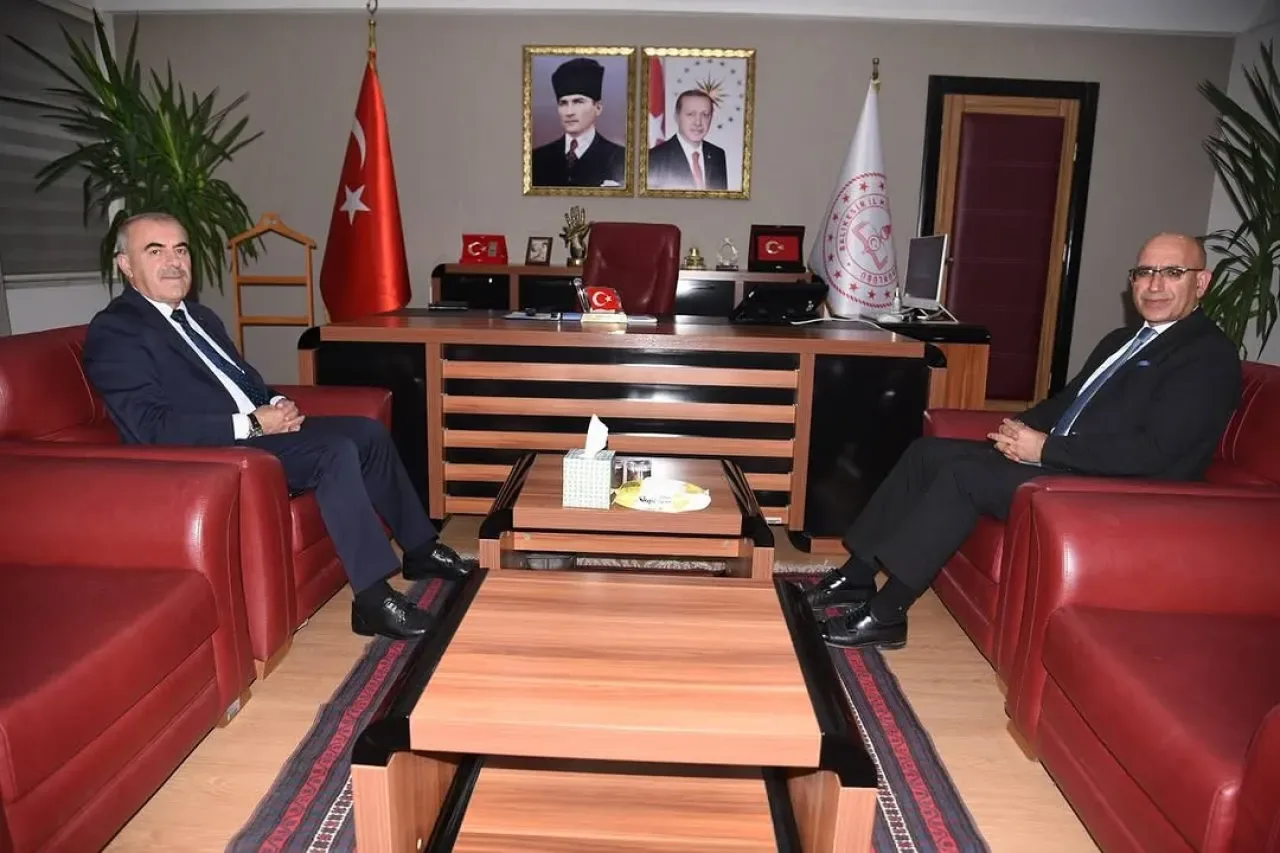 Balıkesir'de Din Öğretimi ve Okulların Geleceği Masaya Yatırıldı Balıkesir'de Din Öğretimi ve Okulların Geleceği Masaya Yatırıldı
