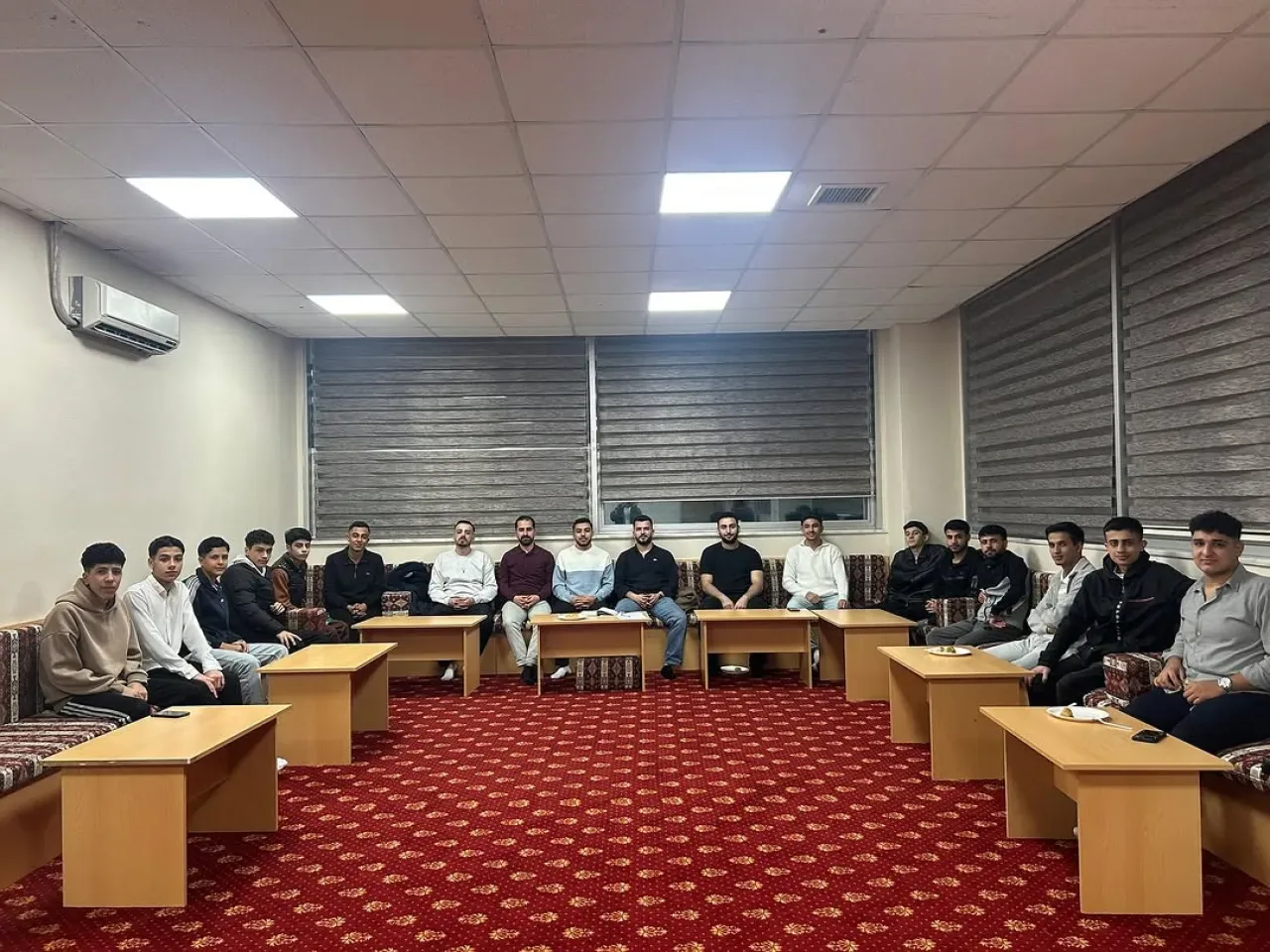 AK Parti Sultangazi Gençlik Kolları'ndan Olağan Toplantı AK Parti Sultangazi Gençlik Kolları'ndan Olağan Toplantı