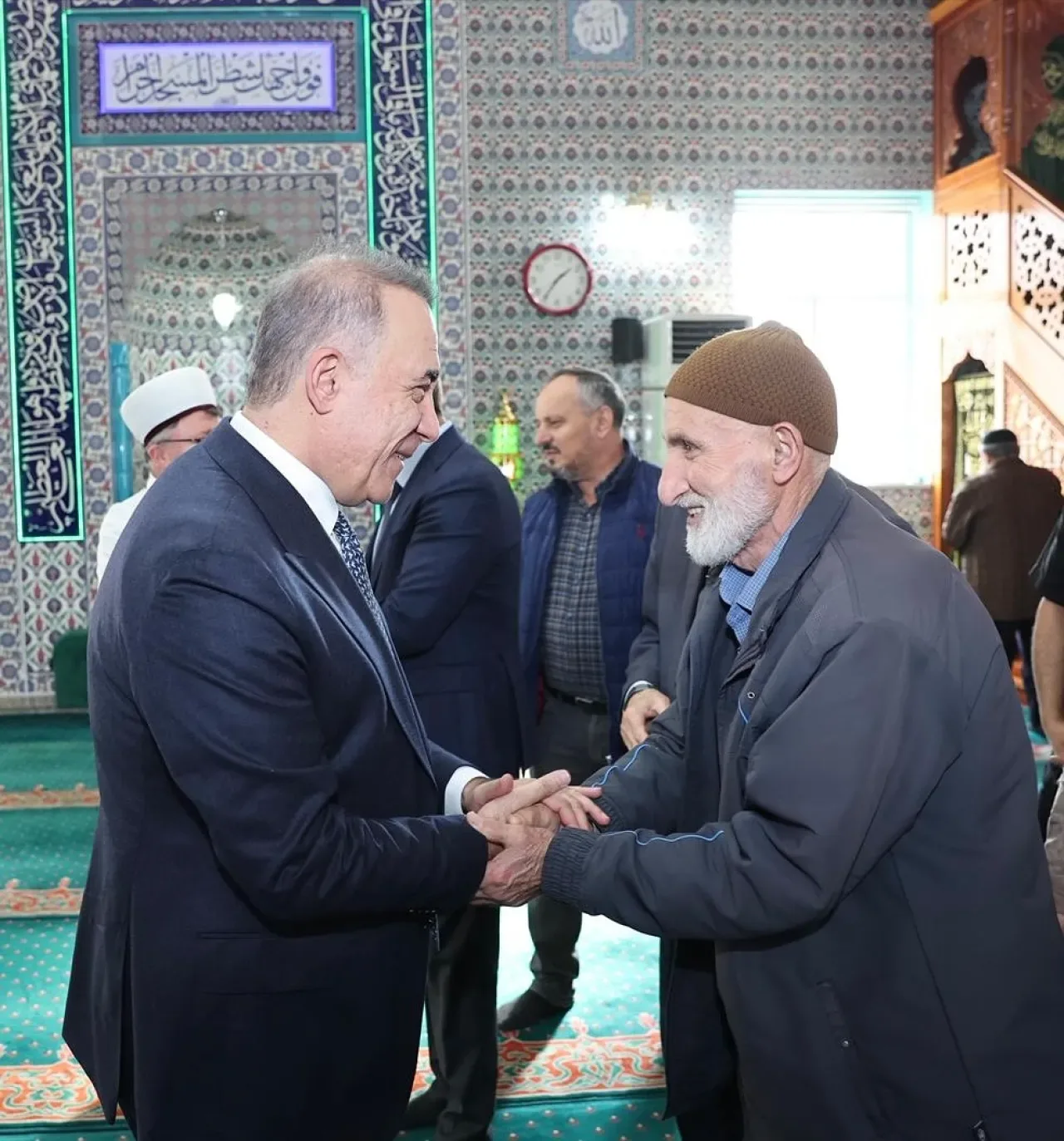 Sultangazi Belediye Başkanı Abdurrahman Dursun, Yunus Emre Mahallesi'nde Vatandaşlarla Buluştu Sultangazi Belediye Başkanı Abdurrahman Dursun, Yunus Emre Mahallesi'nde Vatandaşlarla Buluştu
