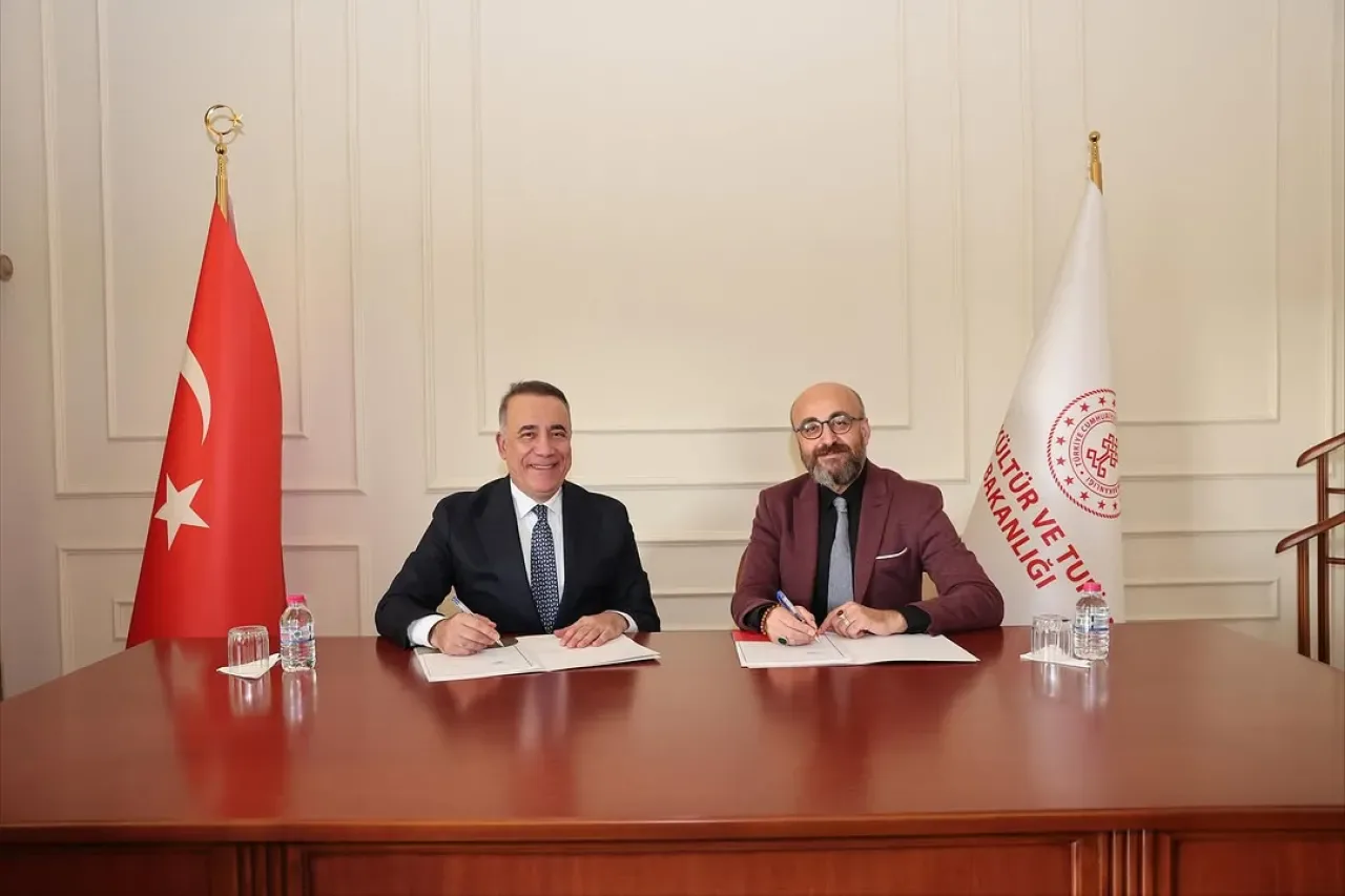 Sultangazi Belediyesi ile Rami Kütüphanesi Arasında İş Birliği Protokolü İmzalandı Sultangazi Belediyesi ile Rami Kütüphanesi Arasında İş Birliği Protokolü İmzalandı