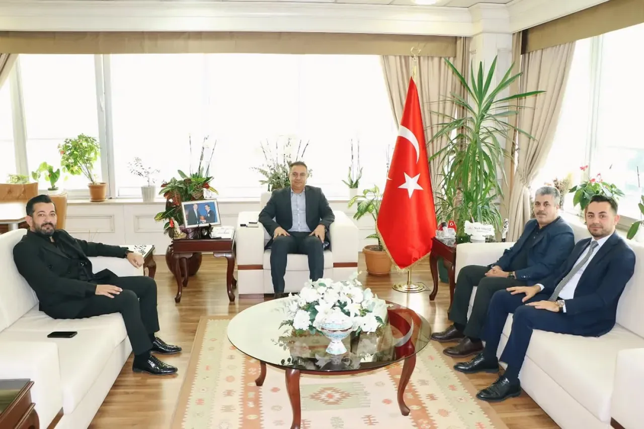 Sancaktepe'de Siyaset ve İş Dünyasından Önemli Ziyaret Sancaktepe'de Siyaset ve İş Dünyasından Önemli Ziyaret
