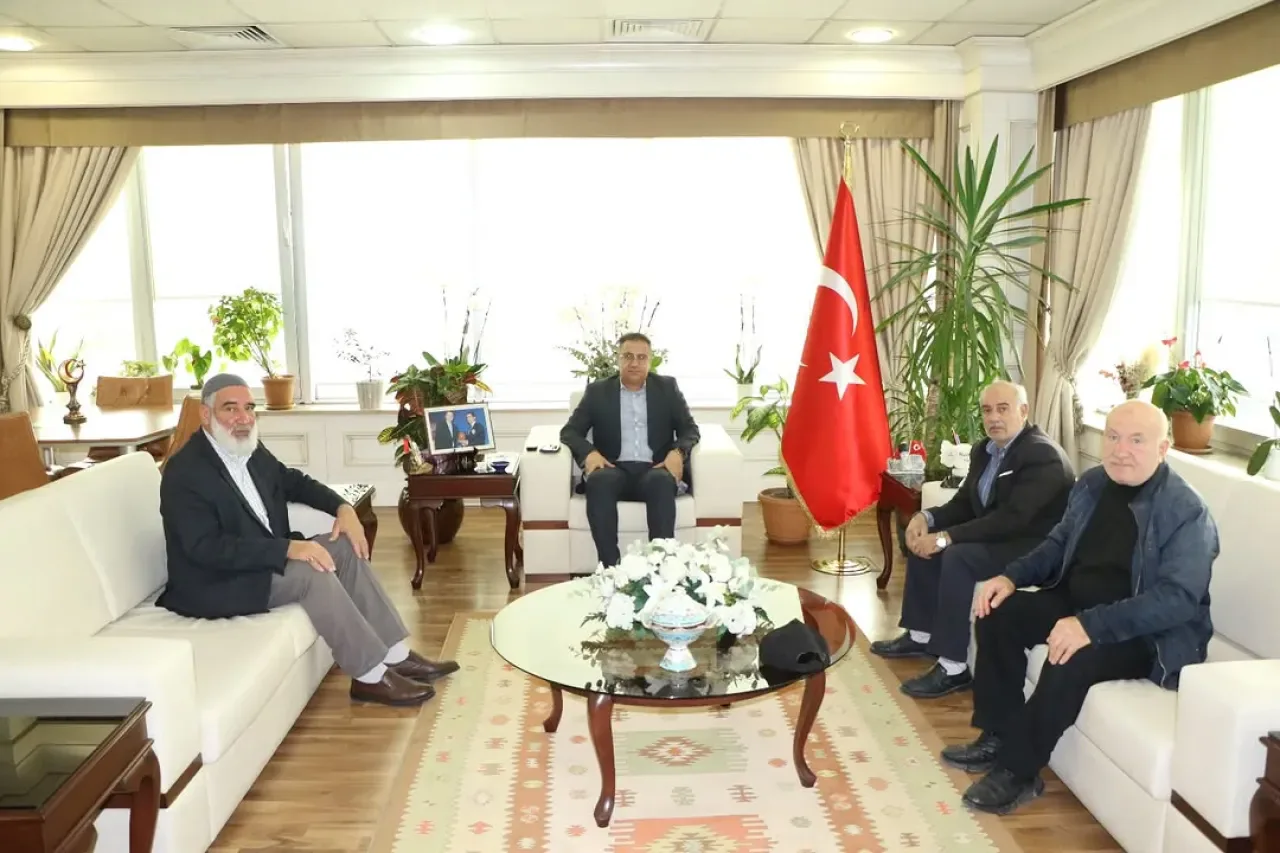 Sancaktepe Hilal Mahallesi Merkez Camii Yöneticilerinden Kaymakam Yavuz'a Ziyaret Sancaktepe Hilal Mahallesi Merkez Camii Yöneticilerinden Kaymakam Yavuz'a Ziyaret
