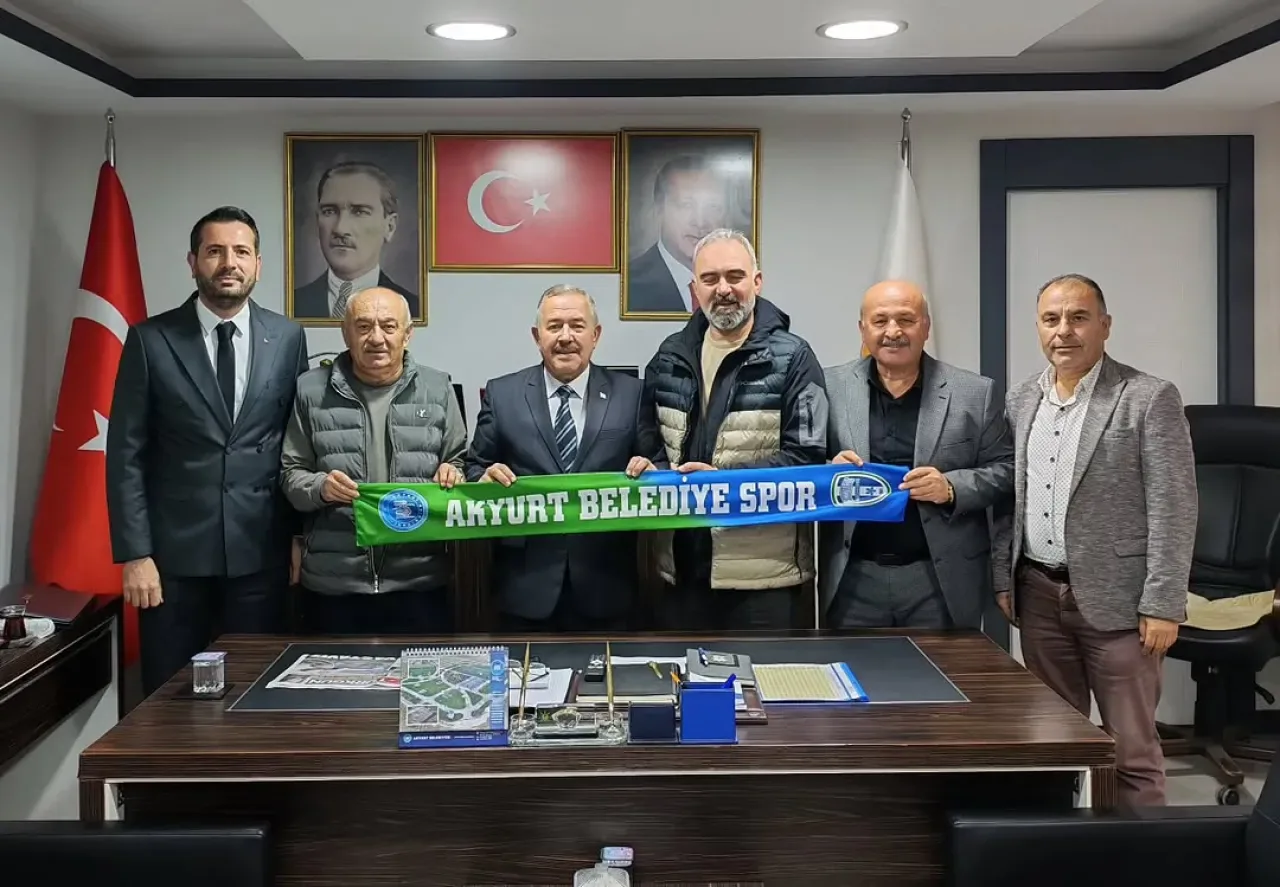 Akyurt'ta Siyaset ve Spor Buluşması: AK Parti İlçe Başkanlığı, Kulüp Yönetimini Ziyaret Etti Akyurt'ta Siyaset ve Spor Buluşması: AK Parti İlçe Başkanlığı, Kulüp Yönetimini Ziyaret Etti