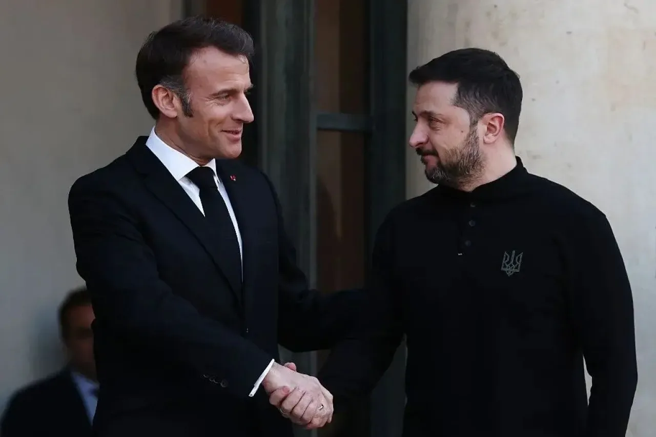 Ukrayna Lideri Zelenskiy, Fransa'da Macron ile Görüşecek Ukrayna Lideri Zelenskiy, Fransa'da Macron ile Görüşecek