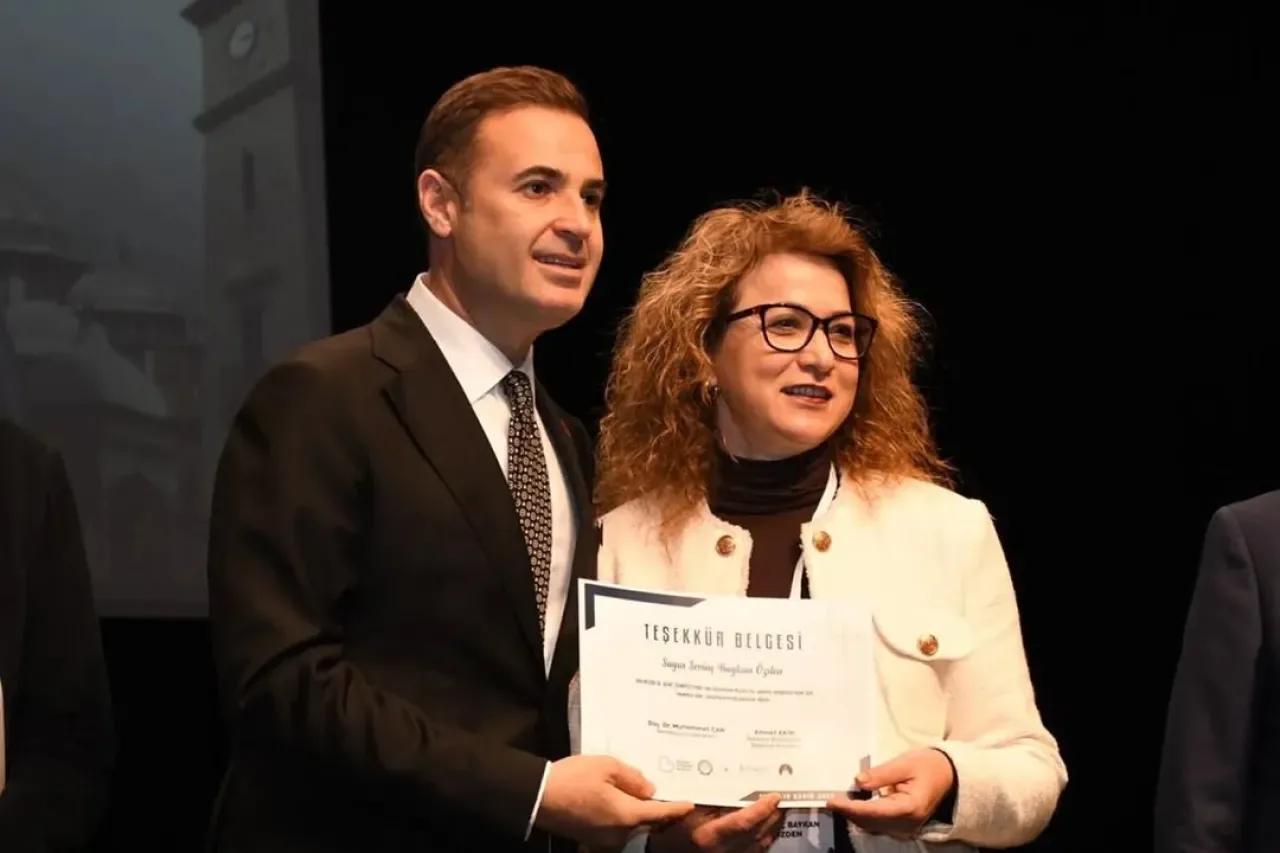 Balıkesir'de Kentin Geleceği İçin Stratejik Buluşma: 3. Balıkesir Kent Sempozyumu Başladı Balıkesir'de Kentin Geleceği İçin Stratejik Buluşma: 3. Balıkesir Kent Sempozyumu Başladı