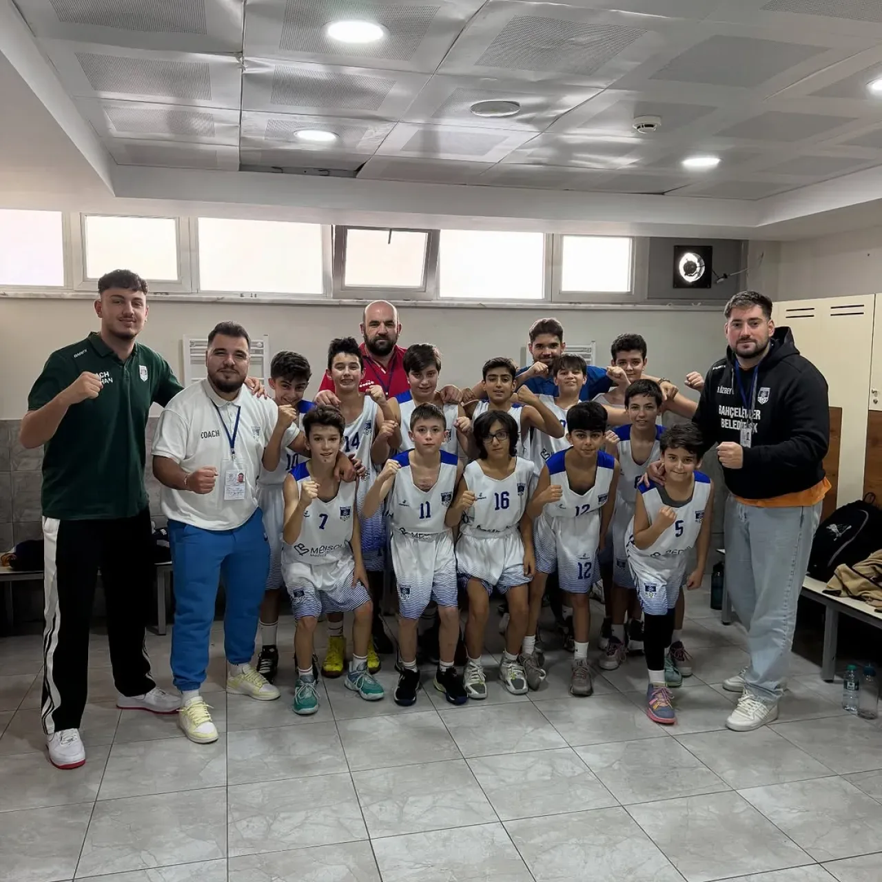 Bahçelievler Belediyespor U13 Takımı, U14 Liginde Açılışı Galibiyetle Yaptı Bahçelievler Belediyespor U13 Takımı, U14 Liginde Açılışı Galibiyetle Yaptı
