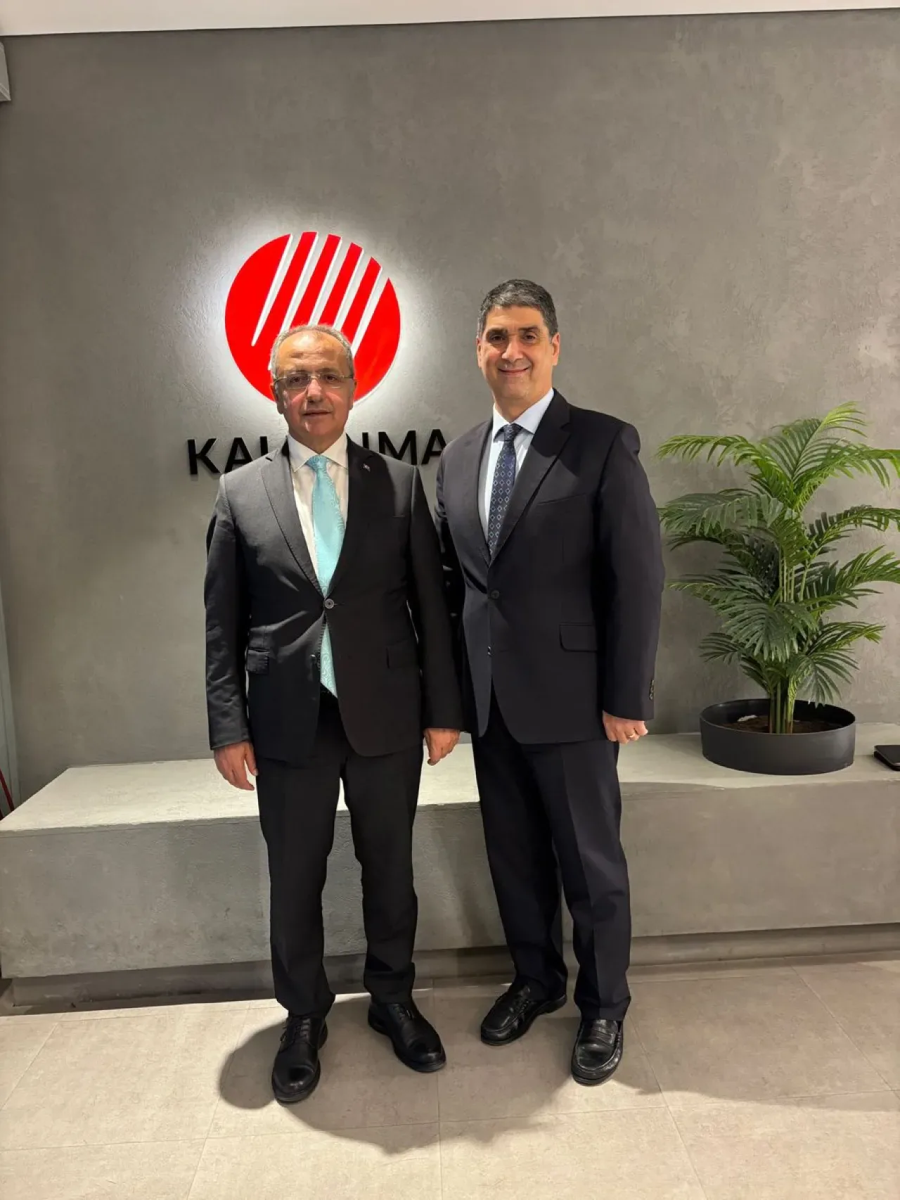 Ümraniye Kaymakamlığı'ndan Türkiye Kalkınma ve Yatırım Bankası'na Ziyaret Ümraniye Kaymakamlığı'ndan Türkiye Kalkınma ve Yatırım Bankası'na Ziyaret